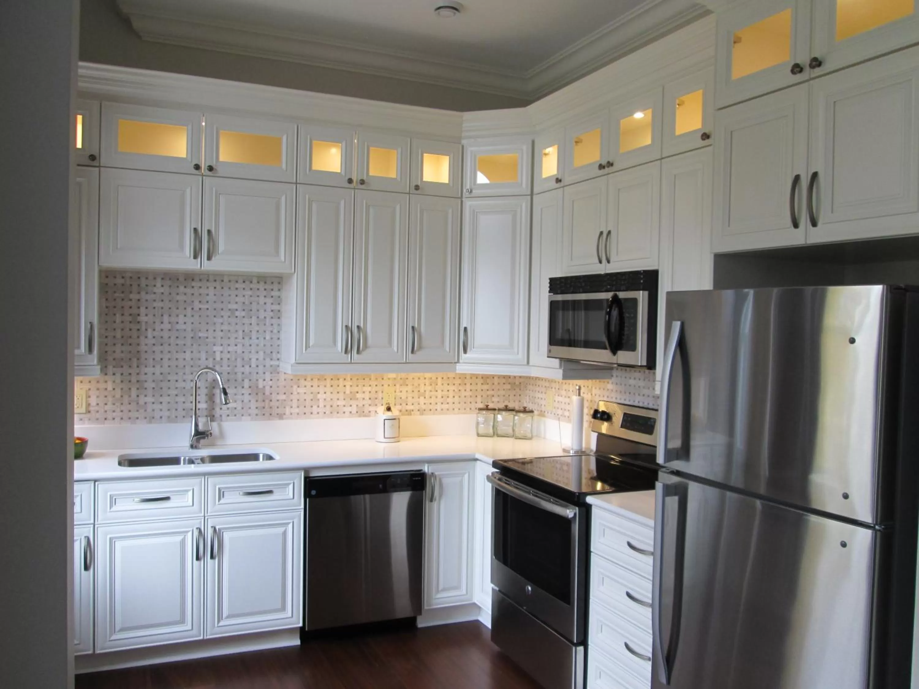 Sydney Boutique Inn & Suites