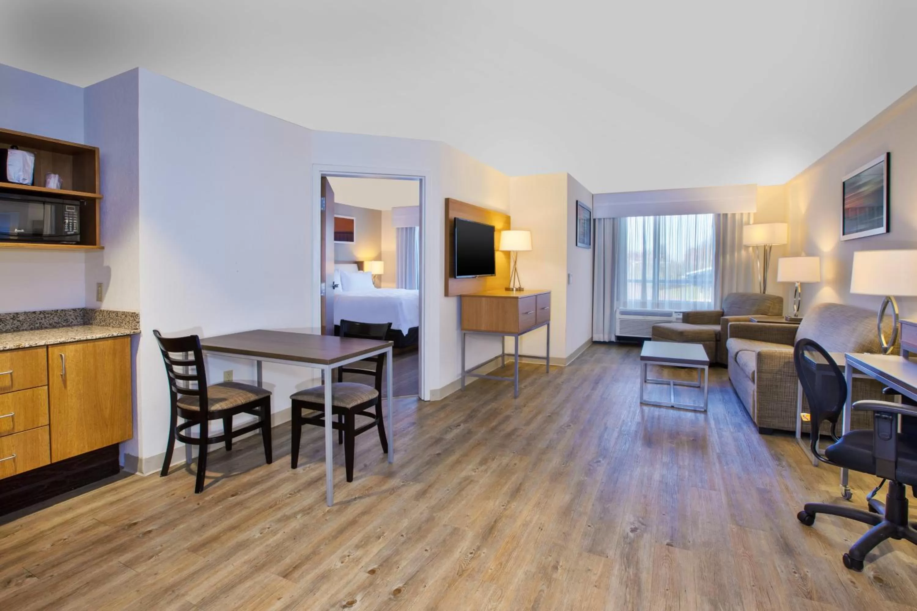 Suite - Hearing Accessible with Shower in Holiday Inn Morgantown-University Area, an IHG Hotel