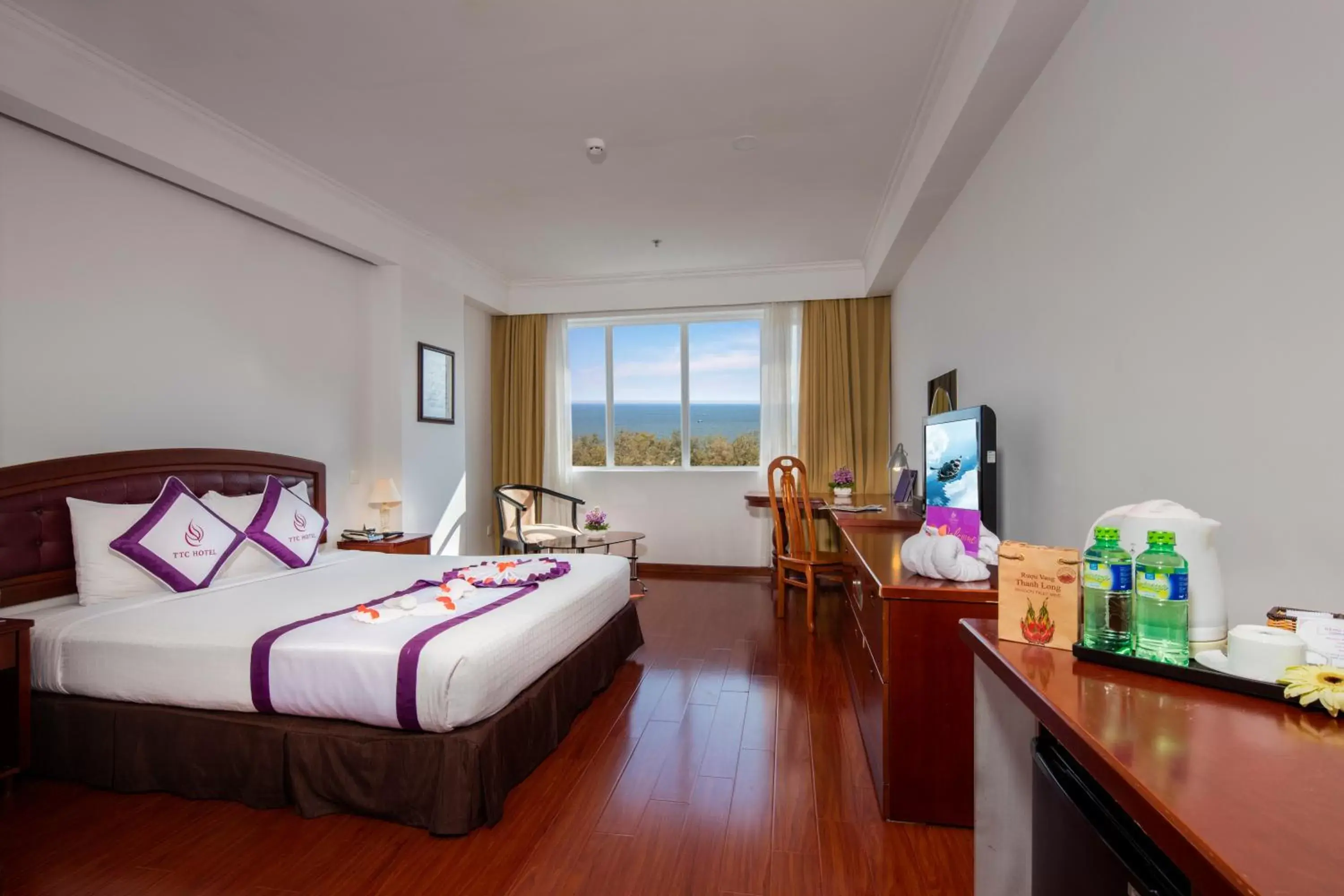 Deluxe King Room with Ocean View in TTC Hotel Phan Thiet Deluxe King Room with Ocean View in TTC Hotel Phan Thiet