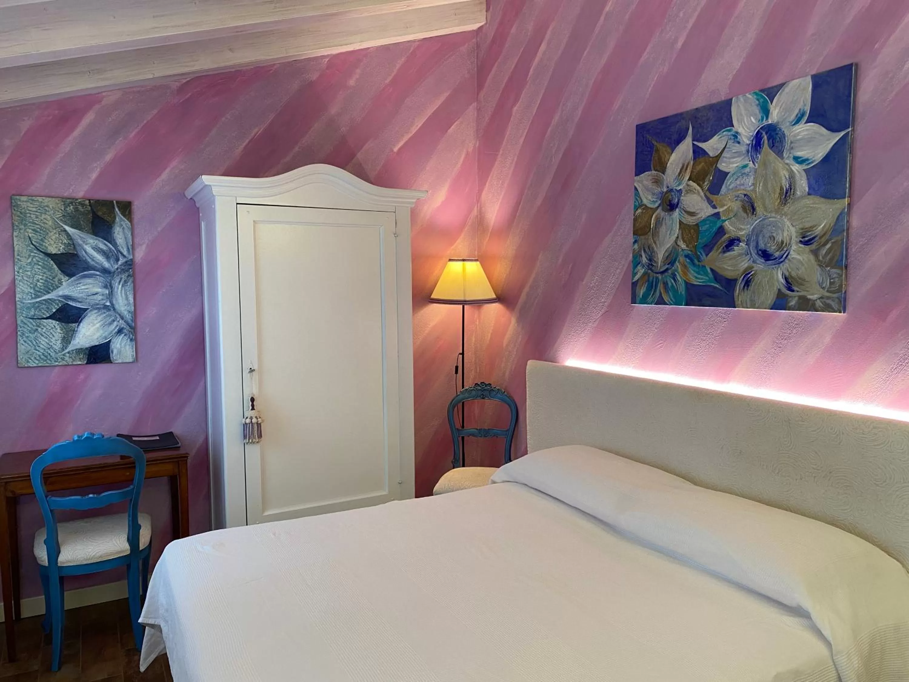 Bedroom, Bed in Le Fate Corbezzole