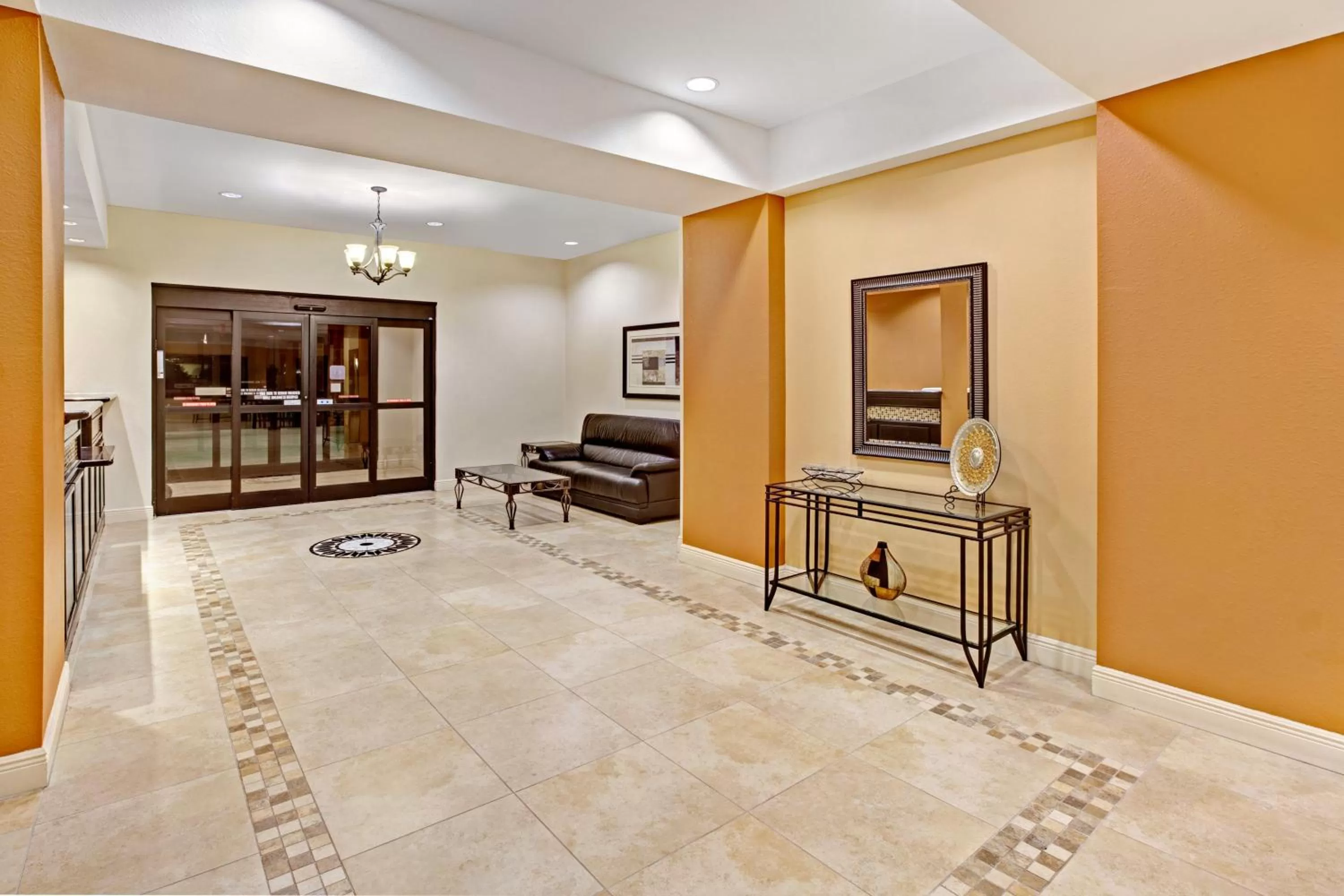 Lobby or reception in Scottish Inns and Suites - La Porte