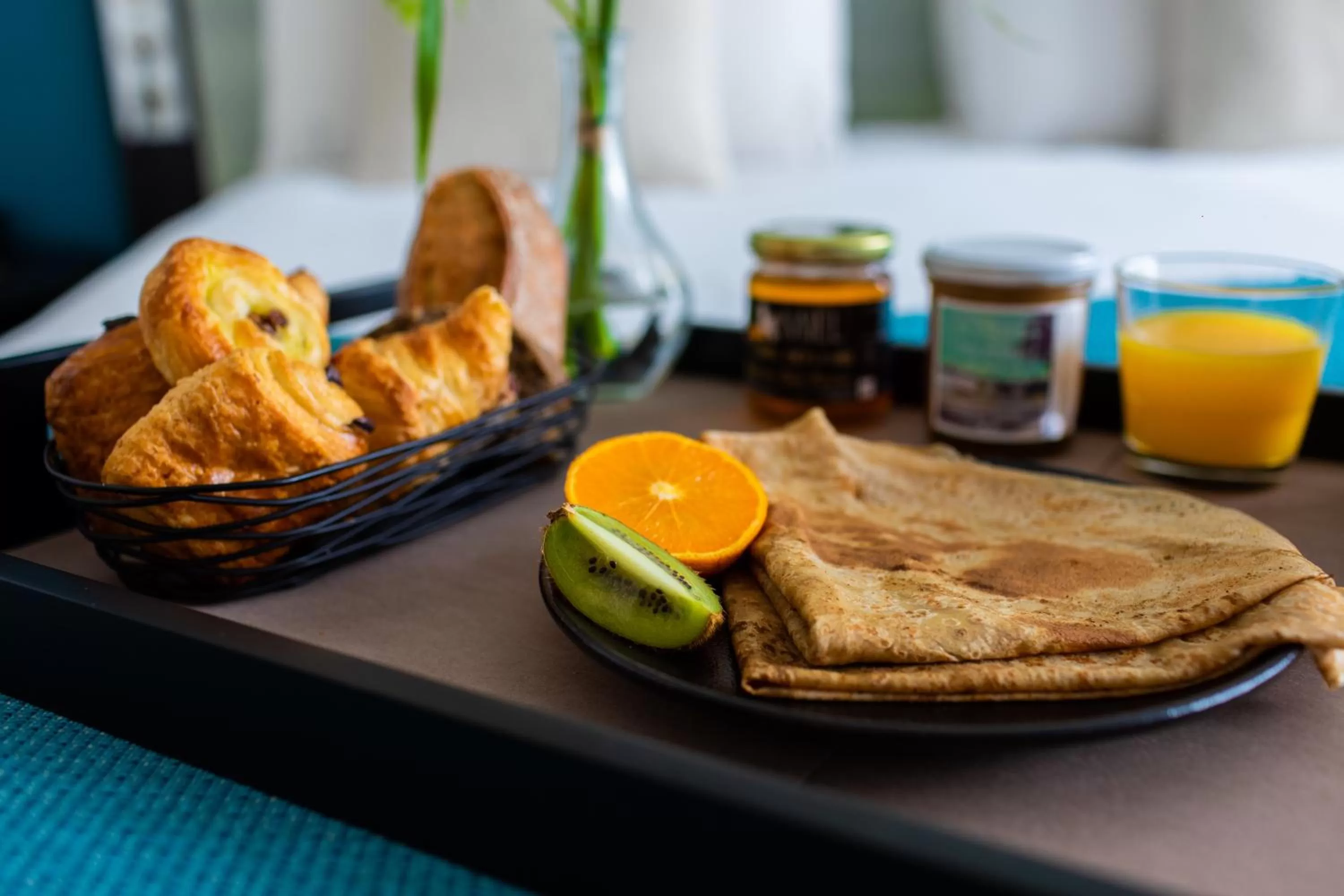 Breakfast in Mercure Lorient Centre