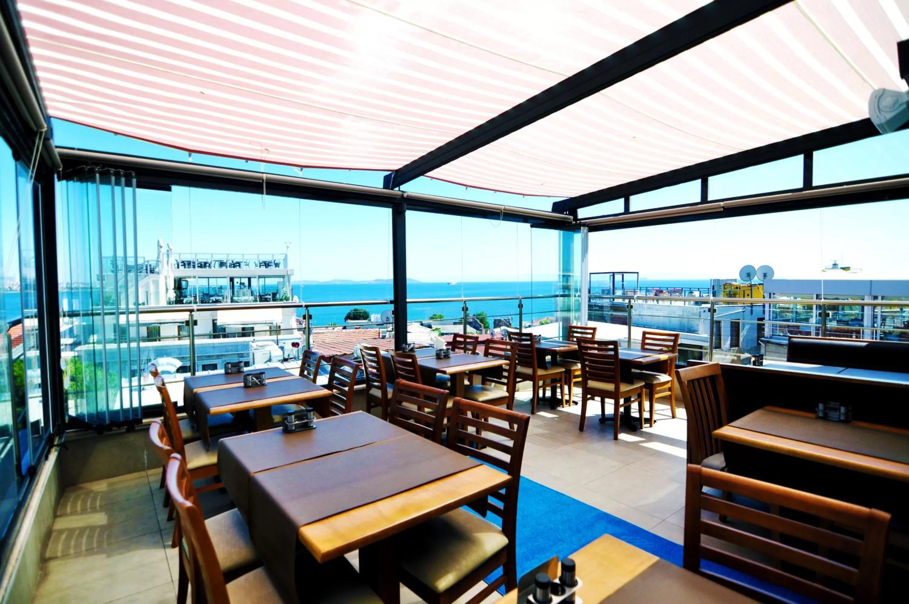 Sea view in Seraglio Hotel & Suites