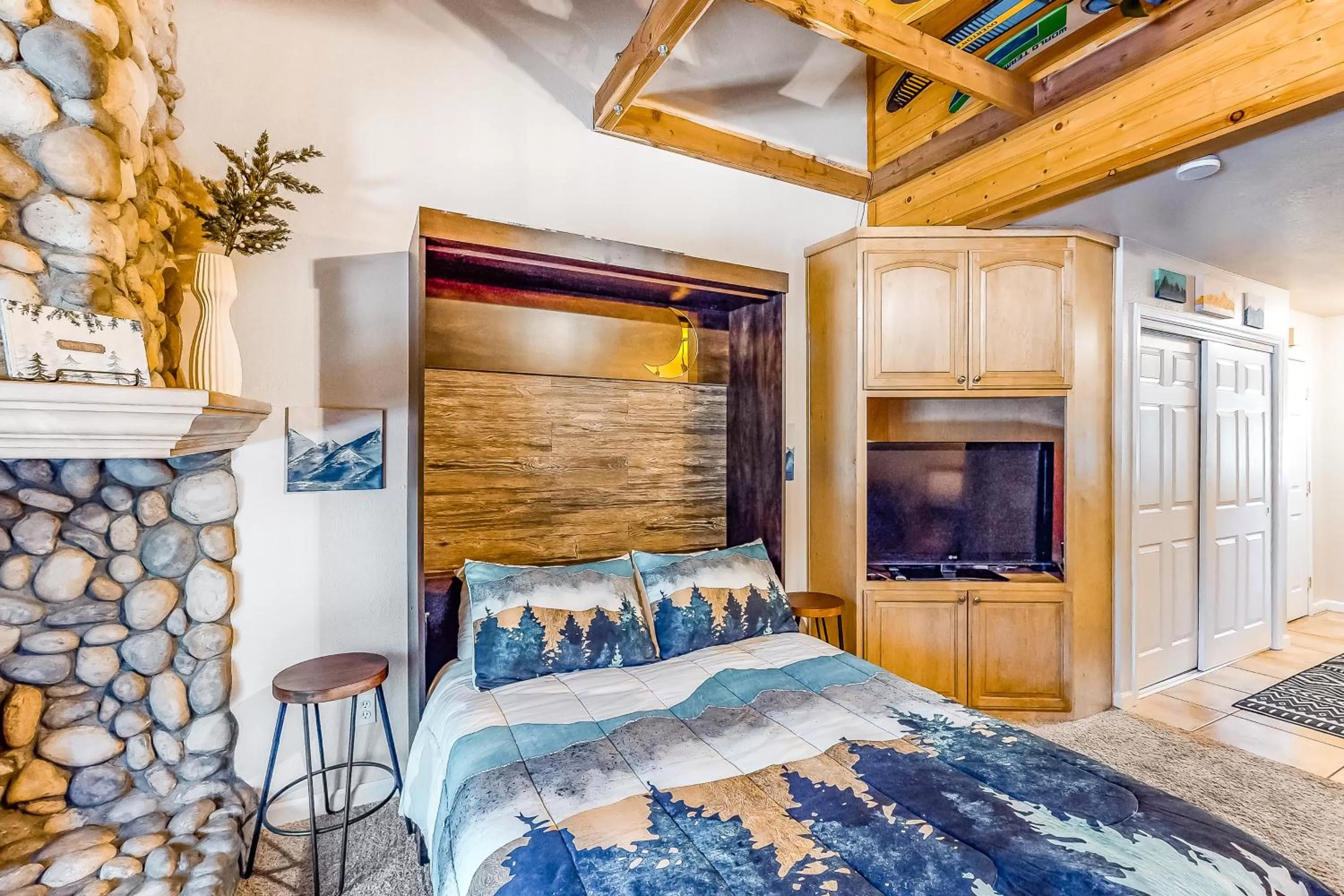 Bed in The Lake House