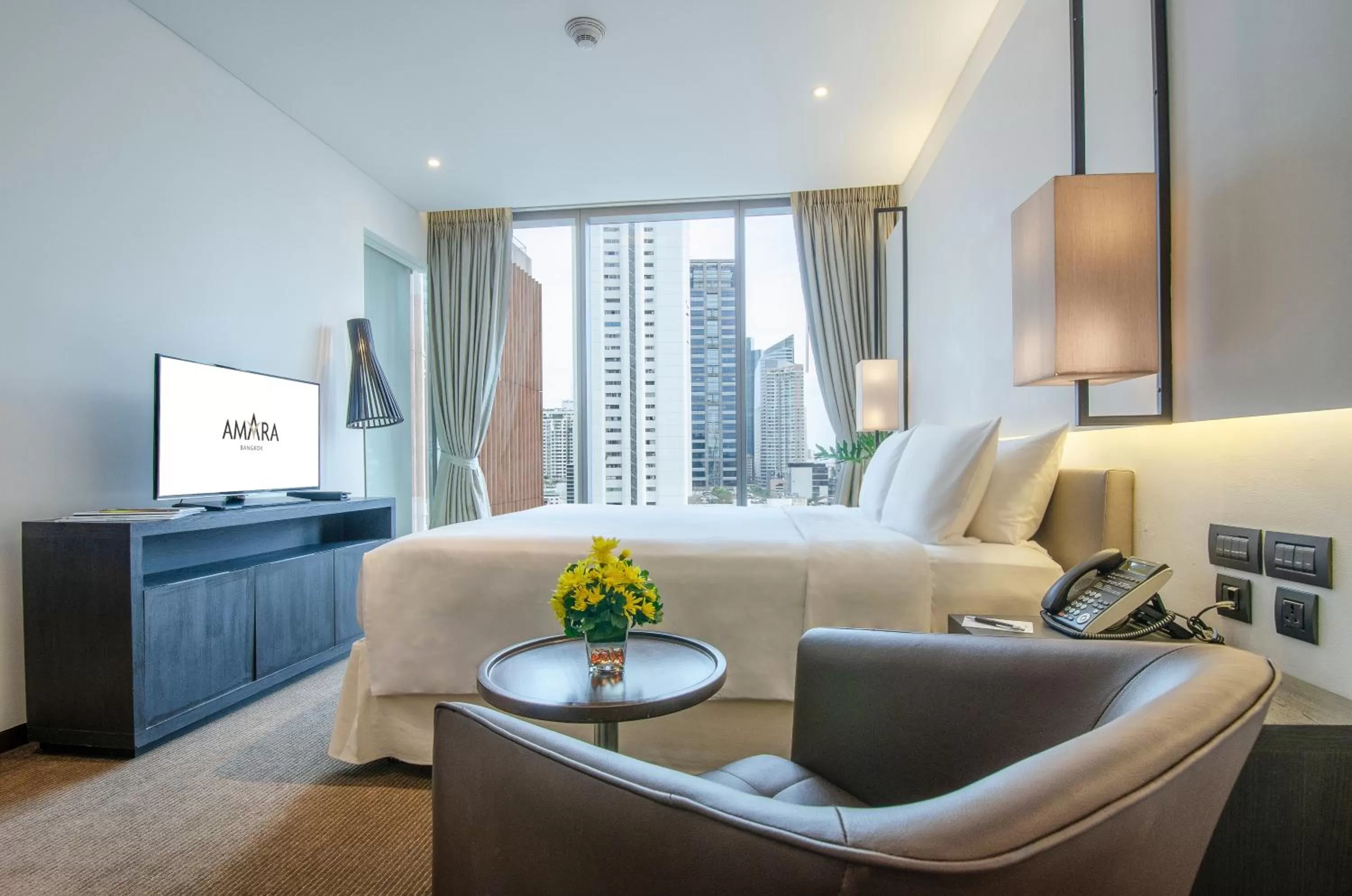 Seating area, Bed in Amara Bangkok Hotel