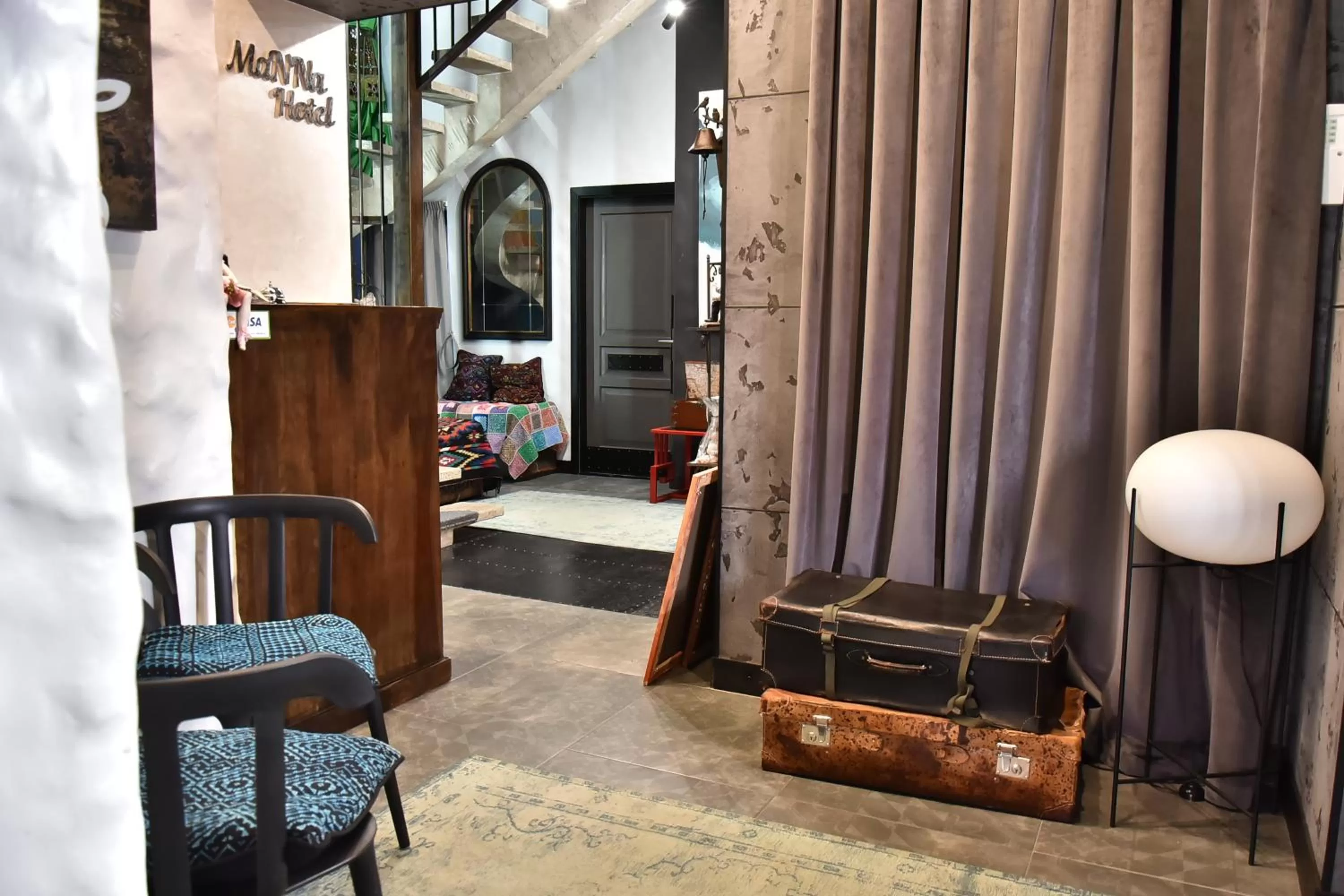 Communal lounge/ TV room, Seating Area in MaNNa Boutique Hotel