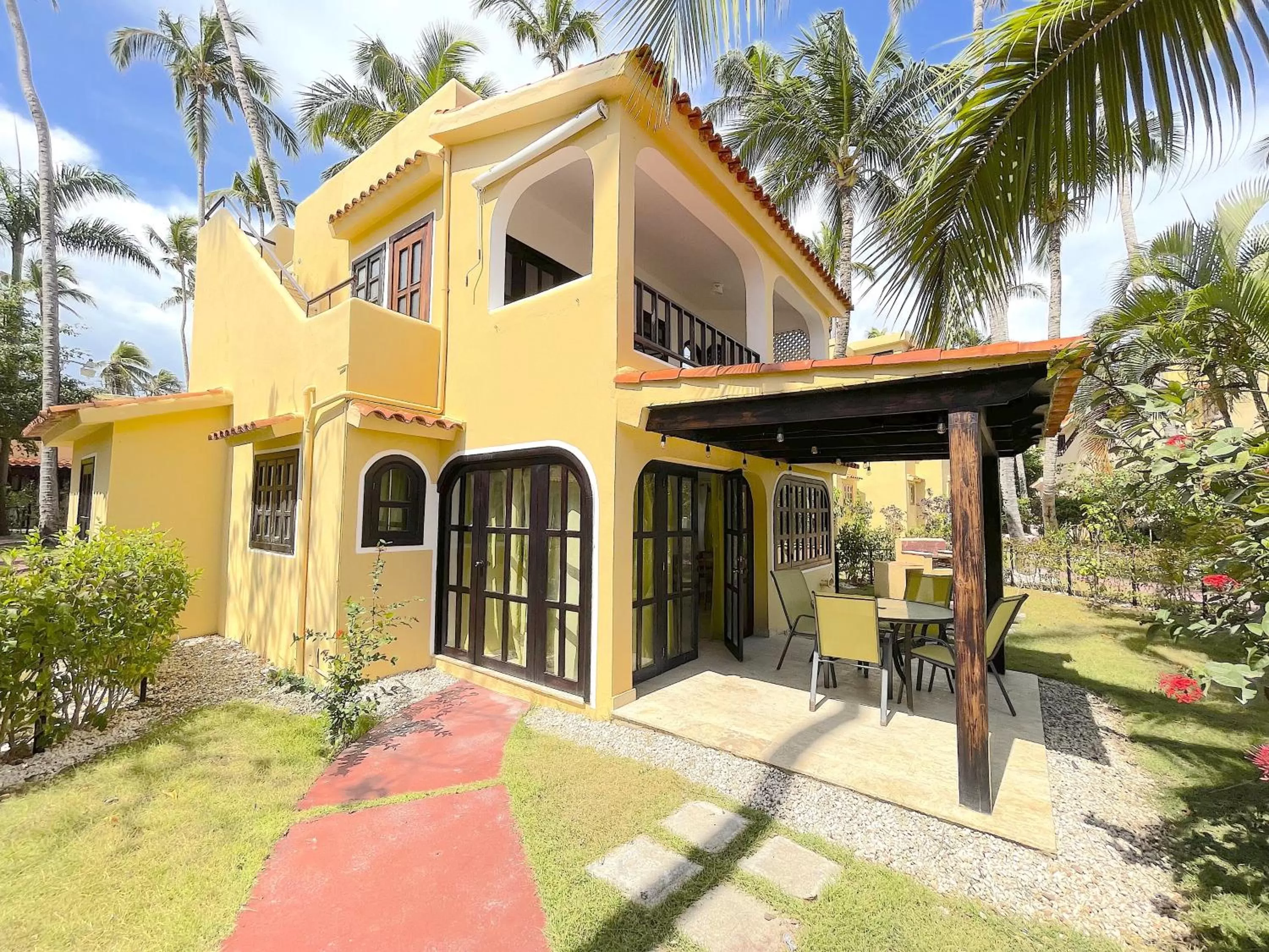 Property Building in HOTEL Beach VILLAS Los Corales WIFI & BBQ BEACH CLUB