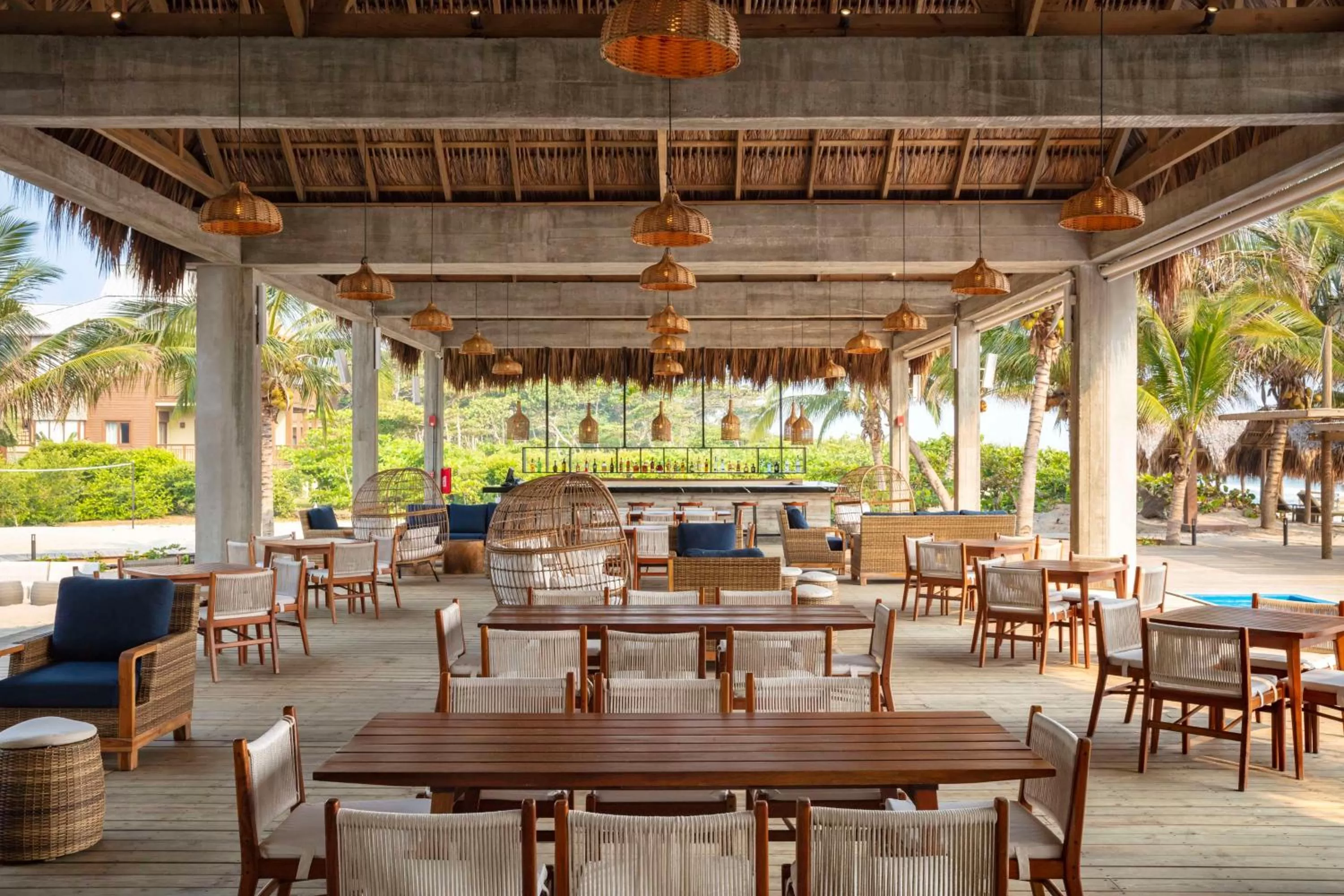 Restaurant/places to eat in Indura Beach & Golf Resort Curio Collection By Hilton