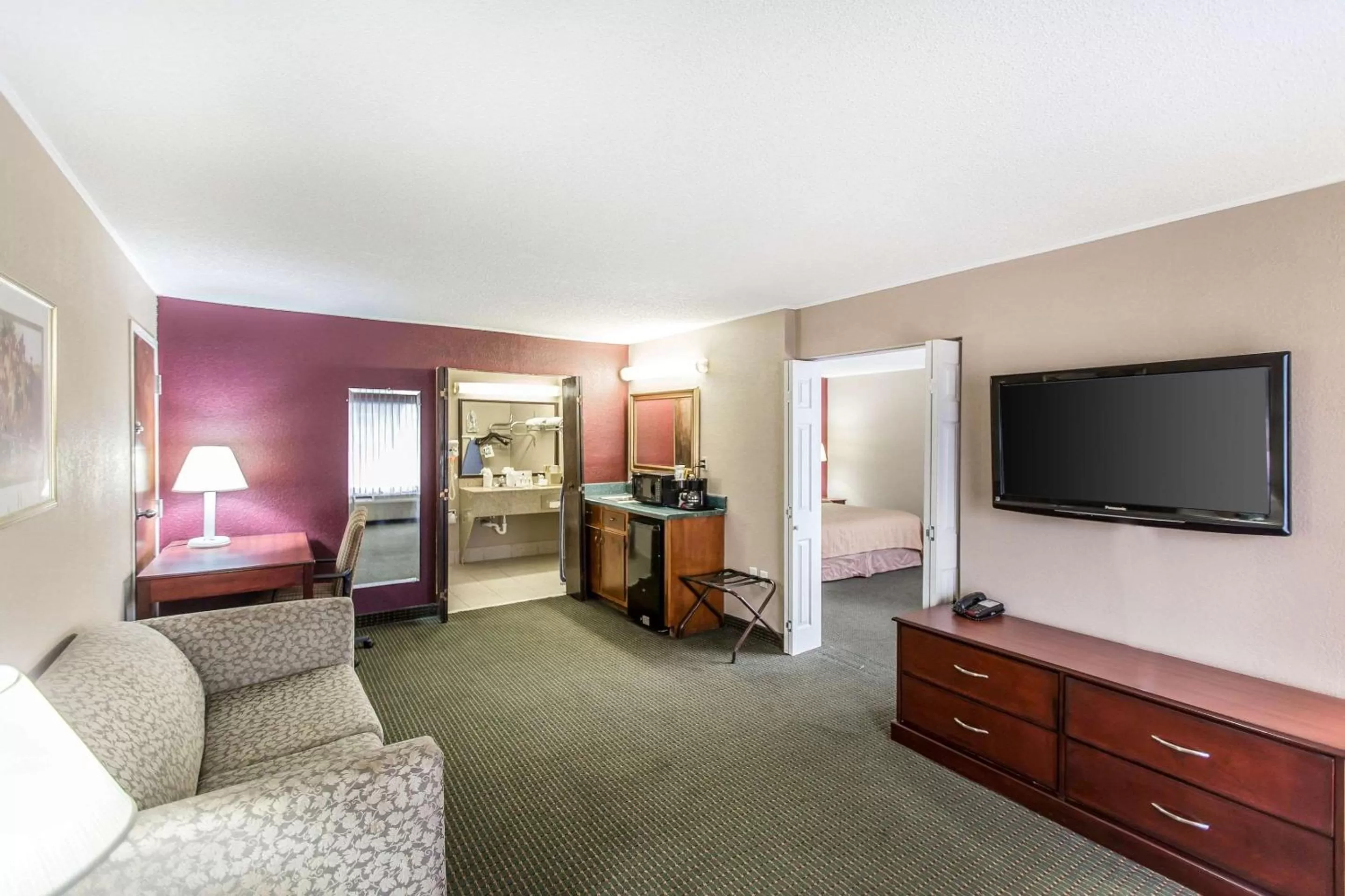 Bedroom in Quality Inn Tifton
