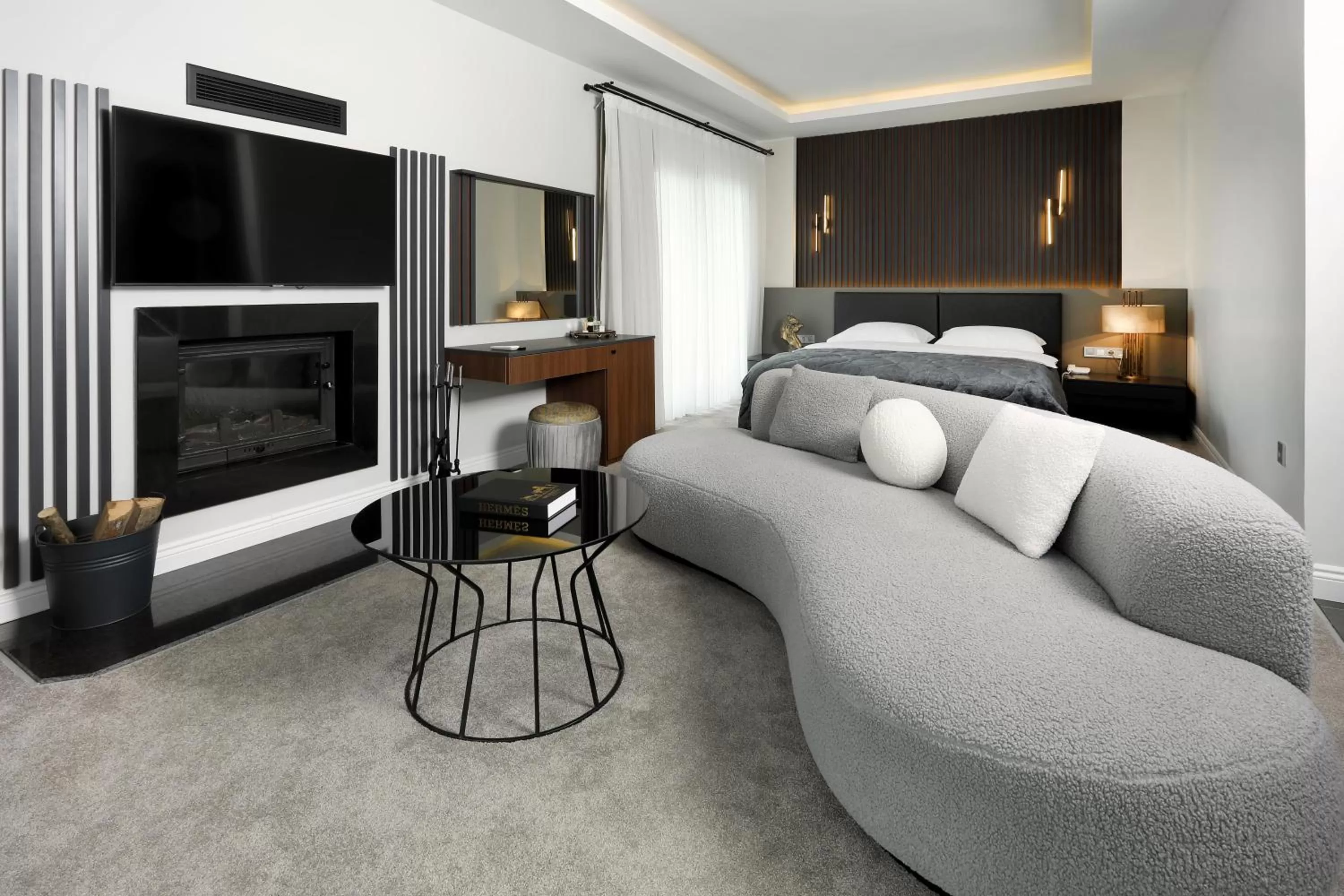 TV and multimedia, Seating Area in Didi Butik Hotel