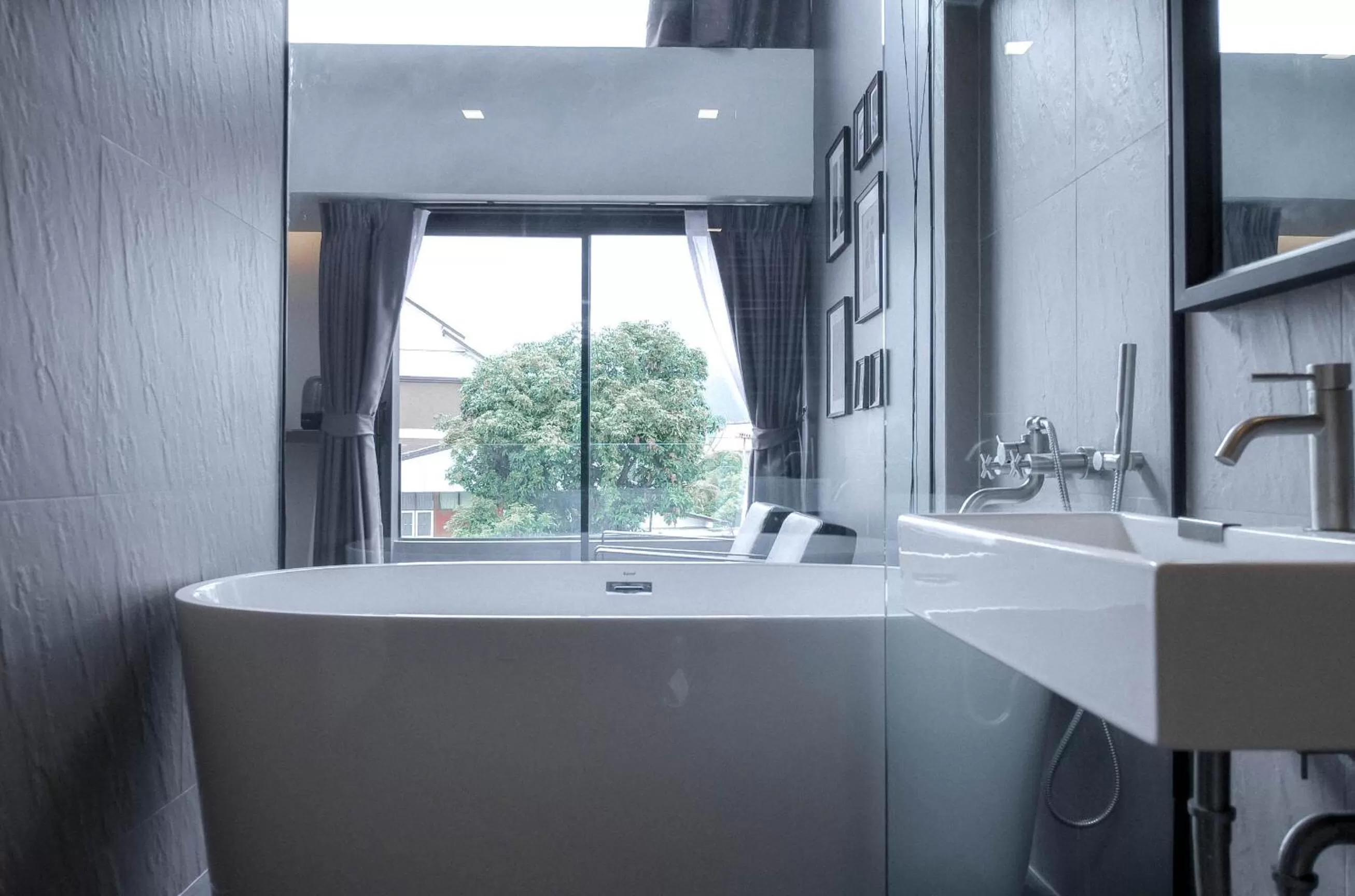 Toilet in CREW Hotel