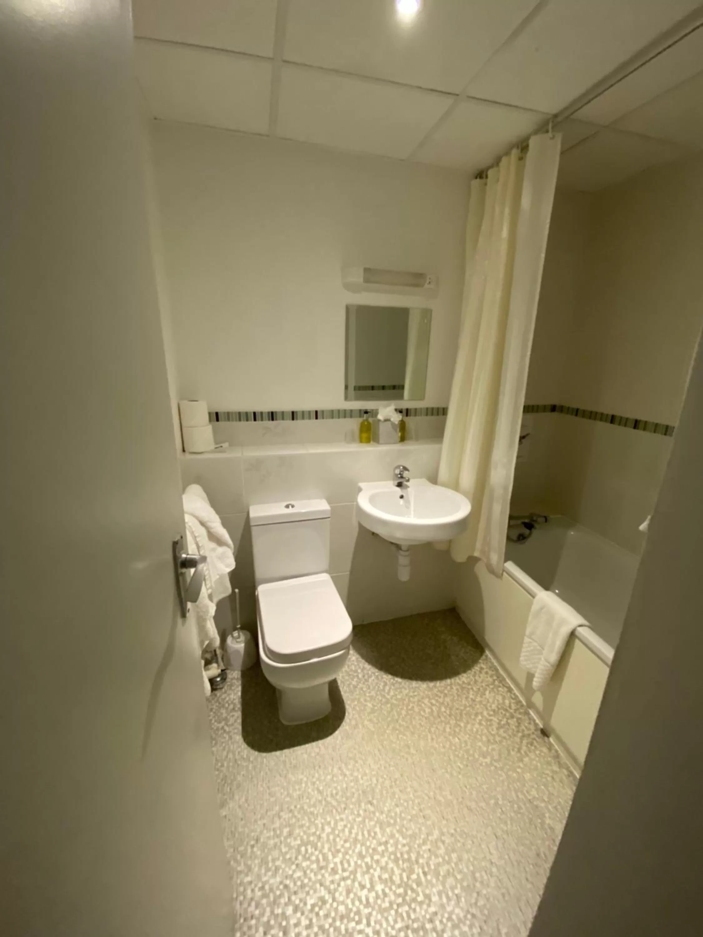 Bathroom in Cottonwood Boutique