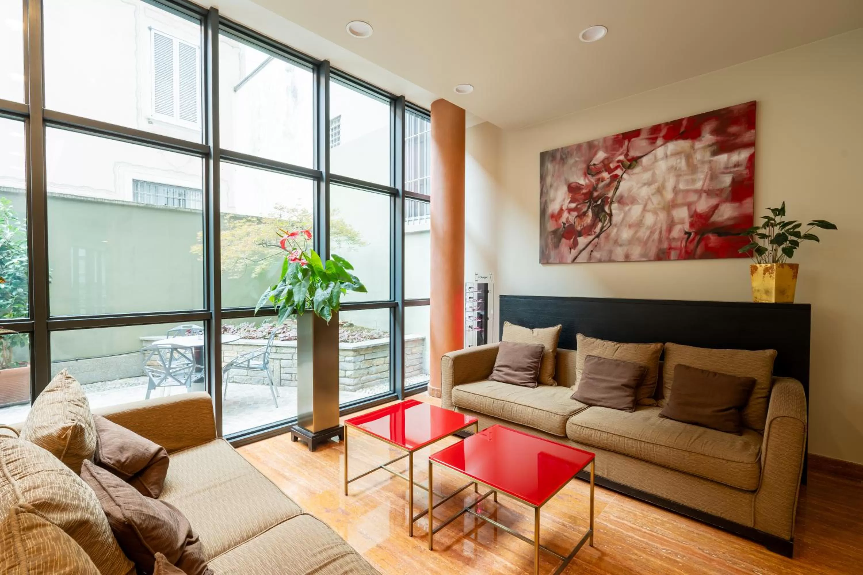 Lobby or reception in Hotel Des Etrangers