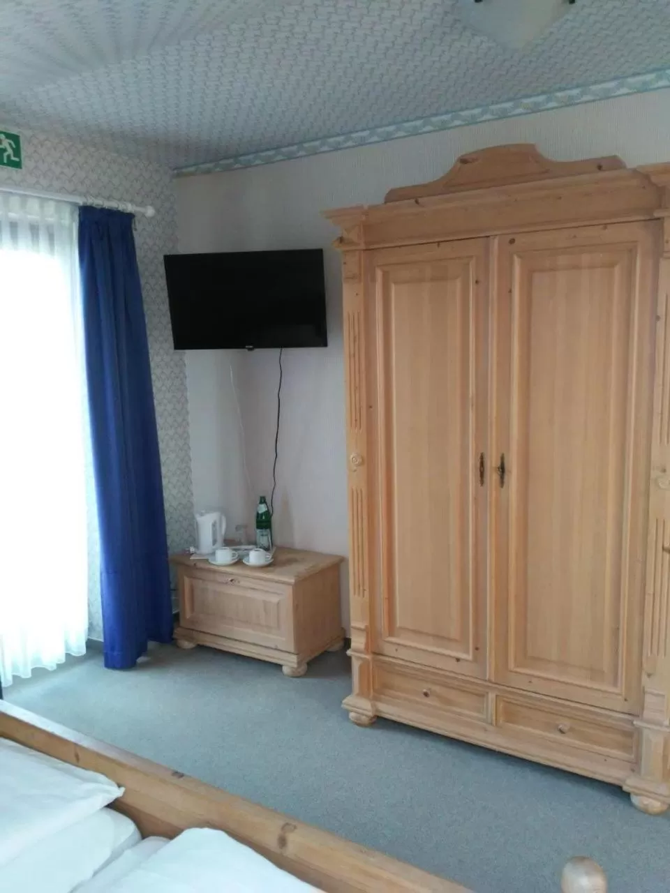 TV/Entertainment Center in Zum Lahnfelsen