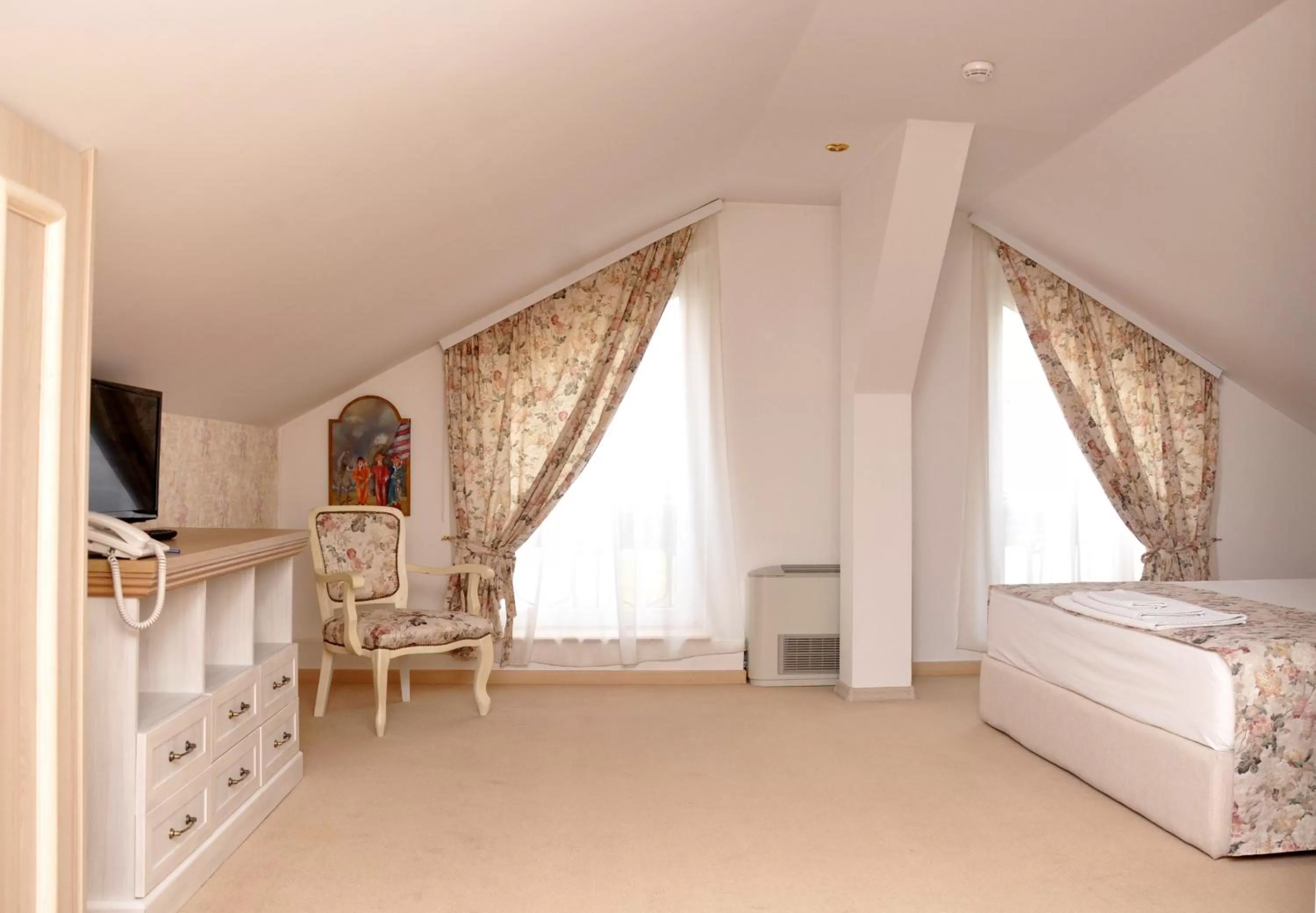 Photo of the whole room, TV/Entertainment Center in Garni Hotel Andric