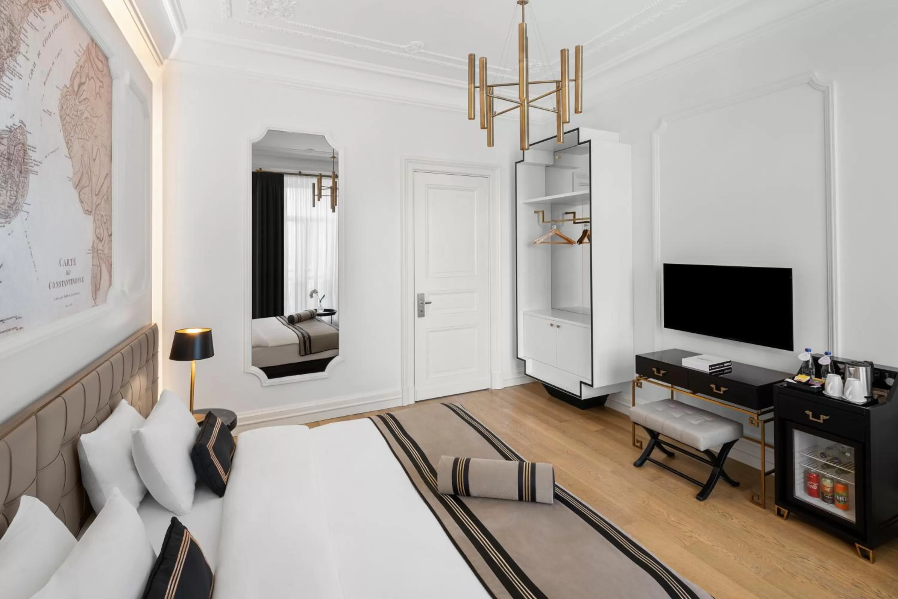 Bed in AKKA Lush Hotel Taksim