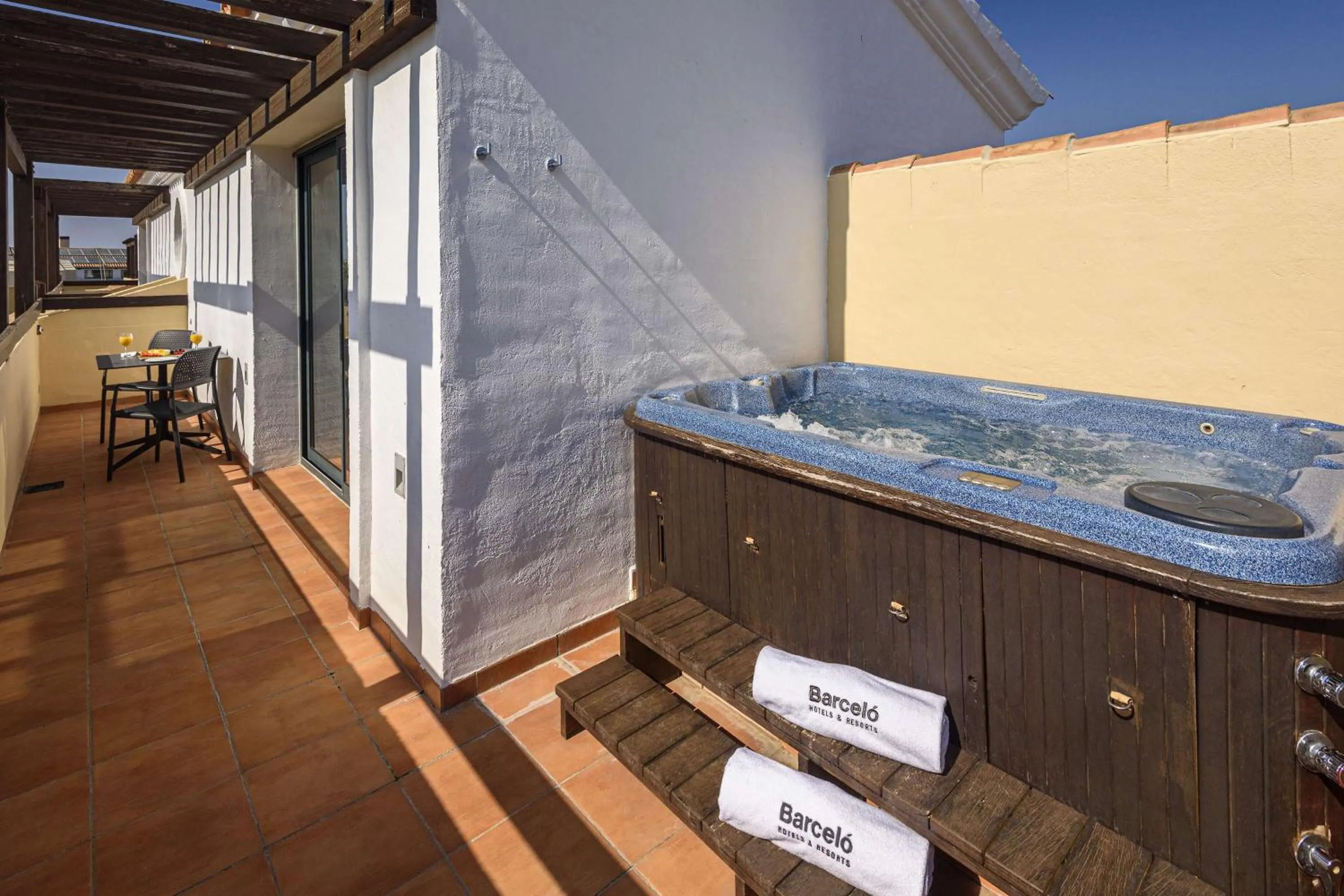 Photo of the whole room in Barceló Costa Ballena Golf & Spa