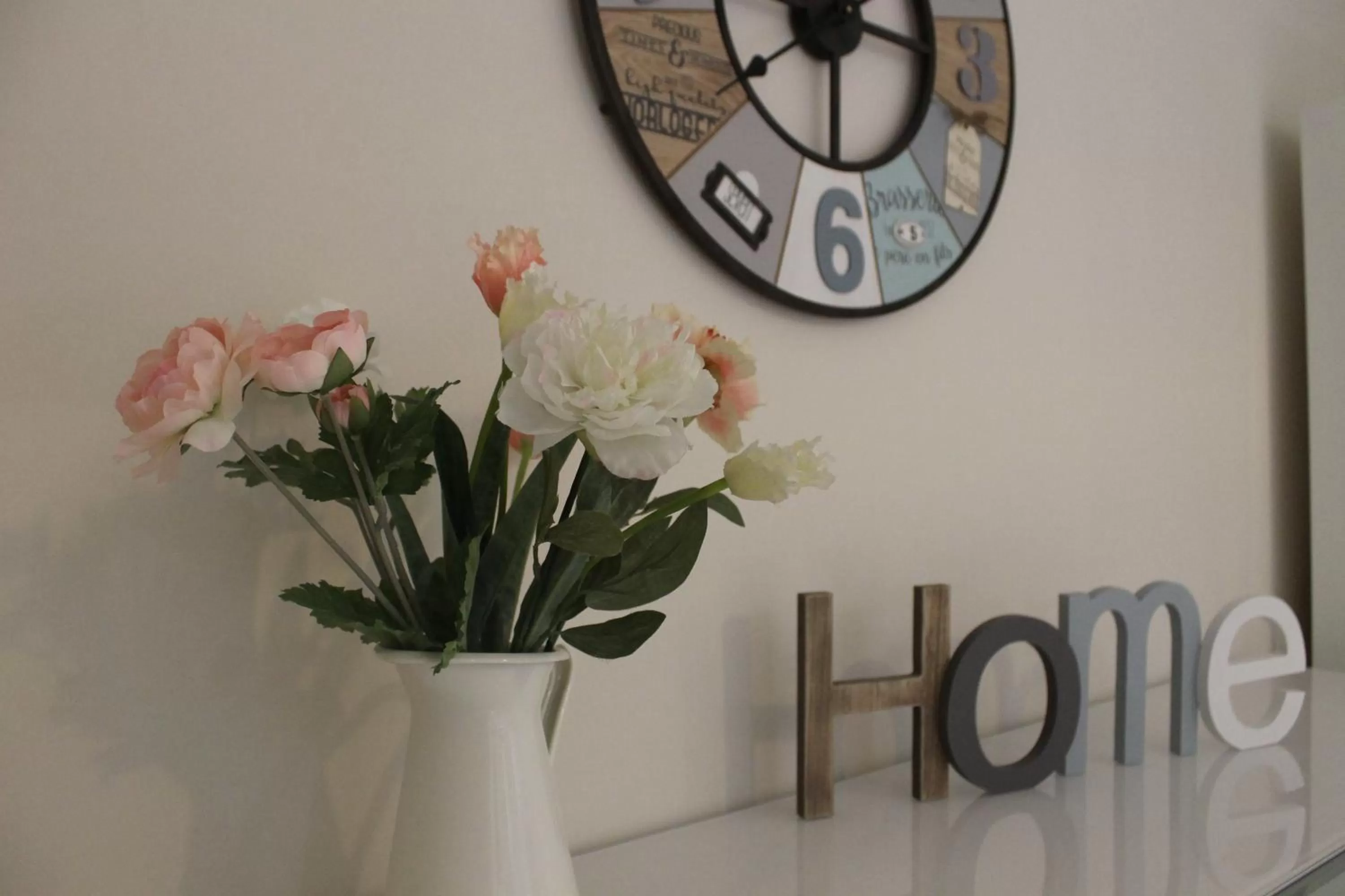 Communal lounge/ TV room in HomeAway Salerno