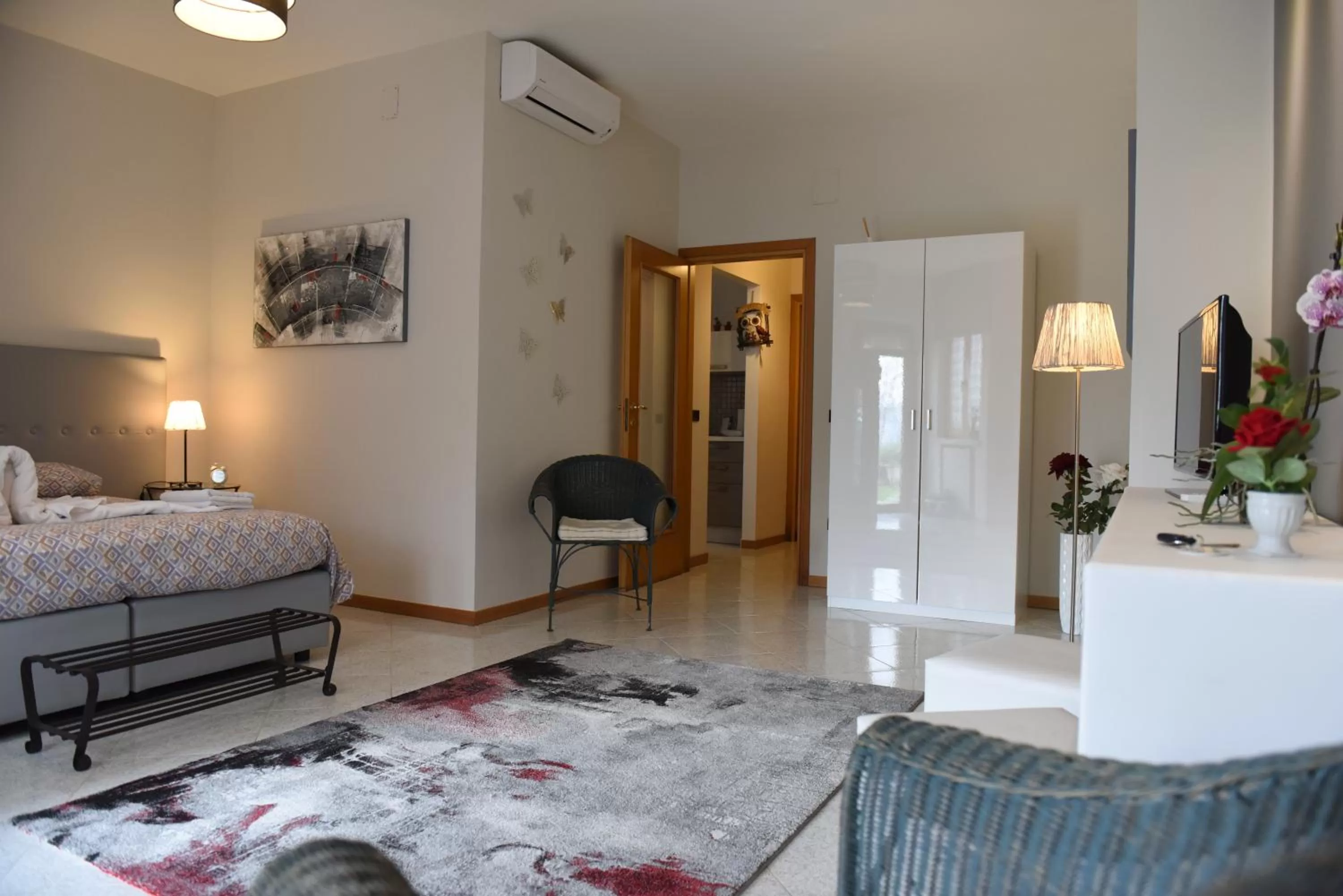 Photo of the whole room, Bed in B&B La Dimora di Iside