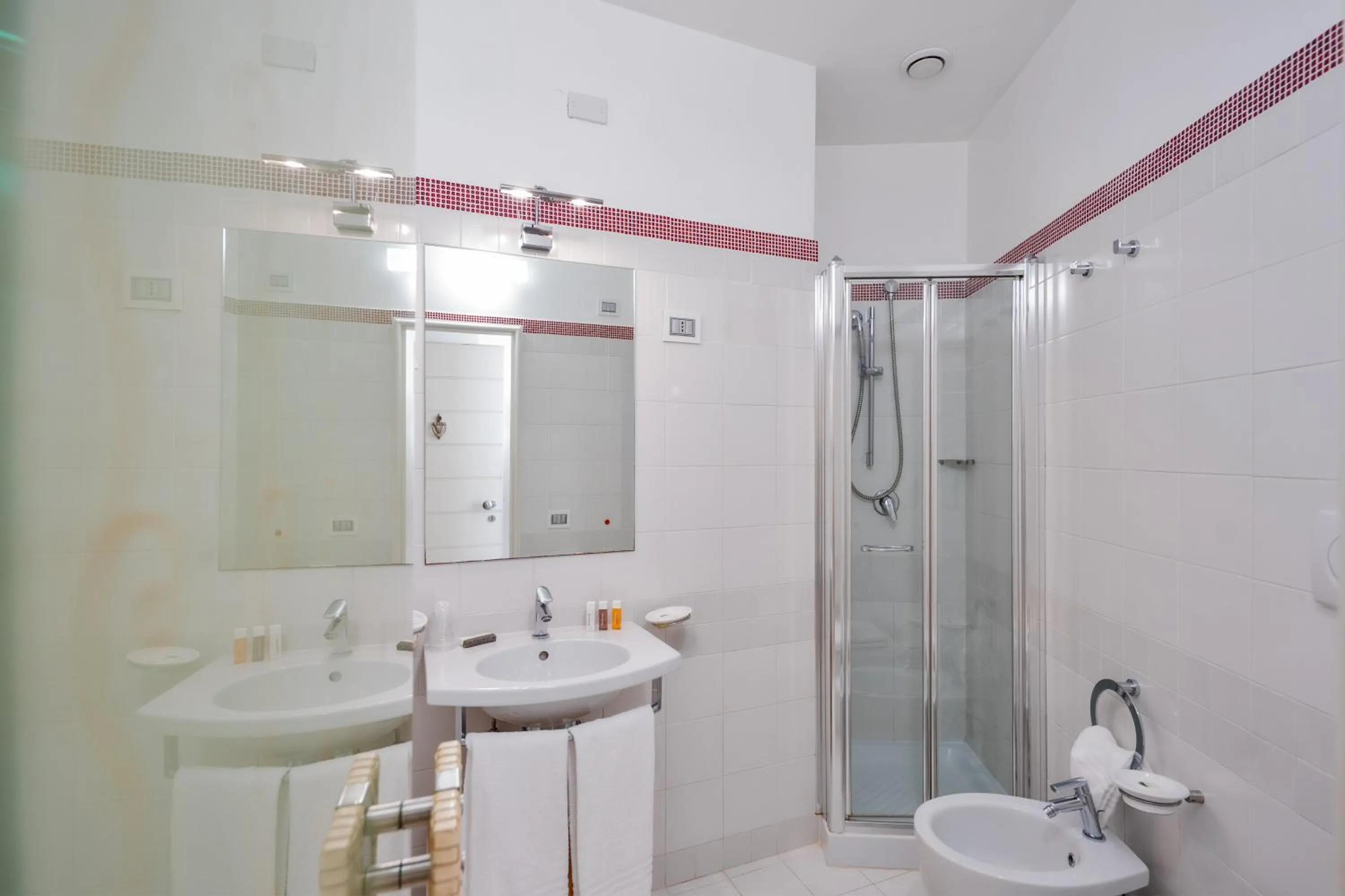 Shower in Relais Valle Dell'Idro