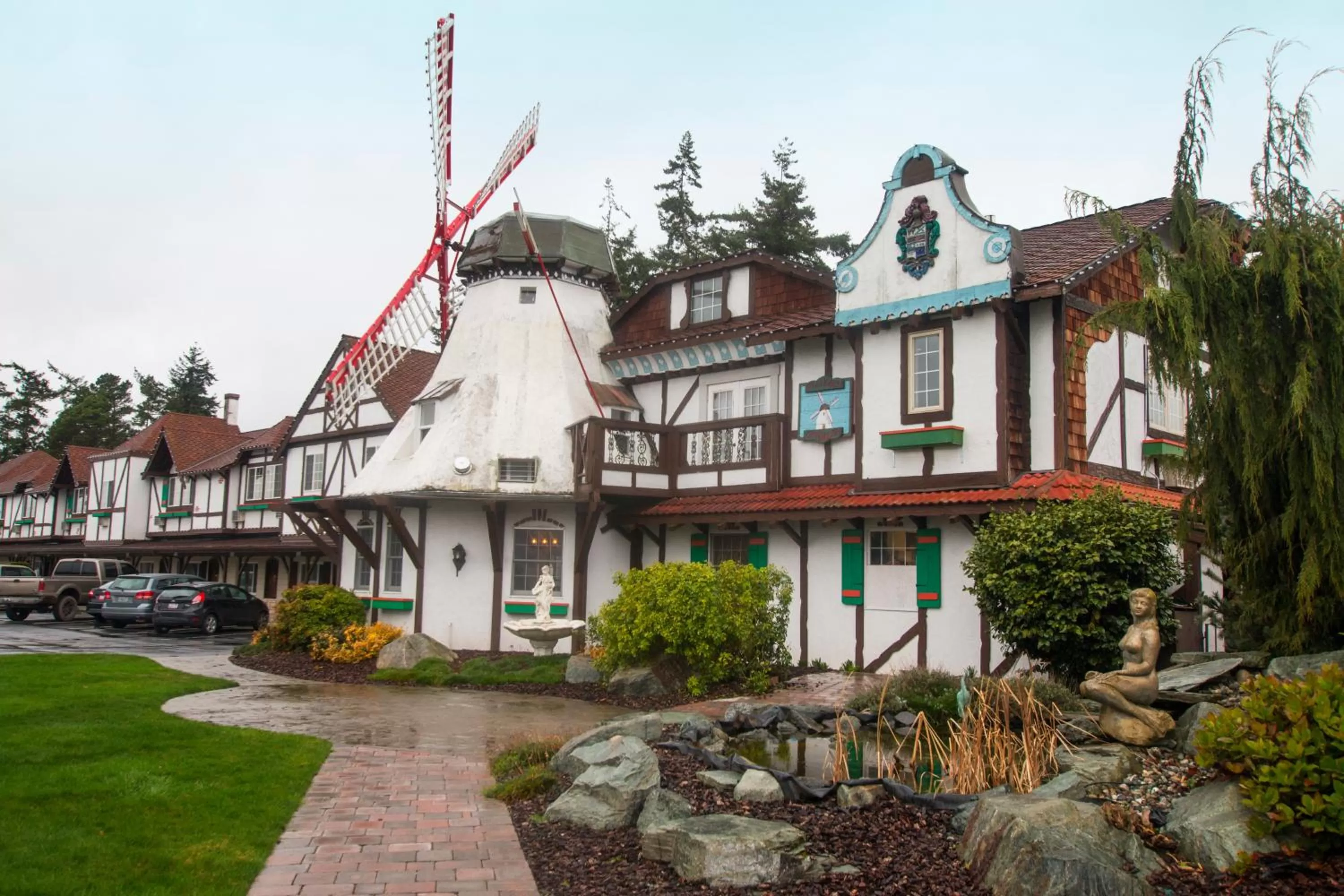 Property building in Auld Holland Inn