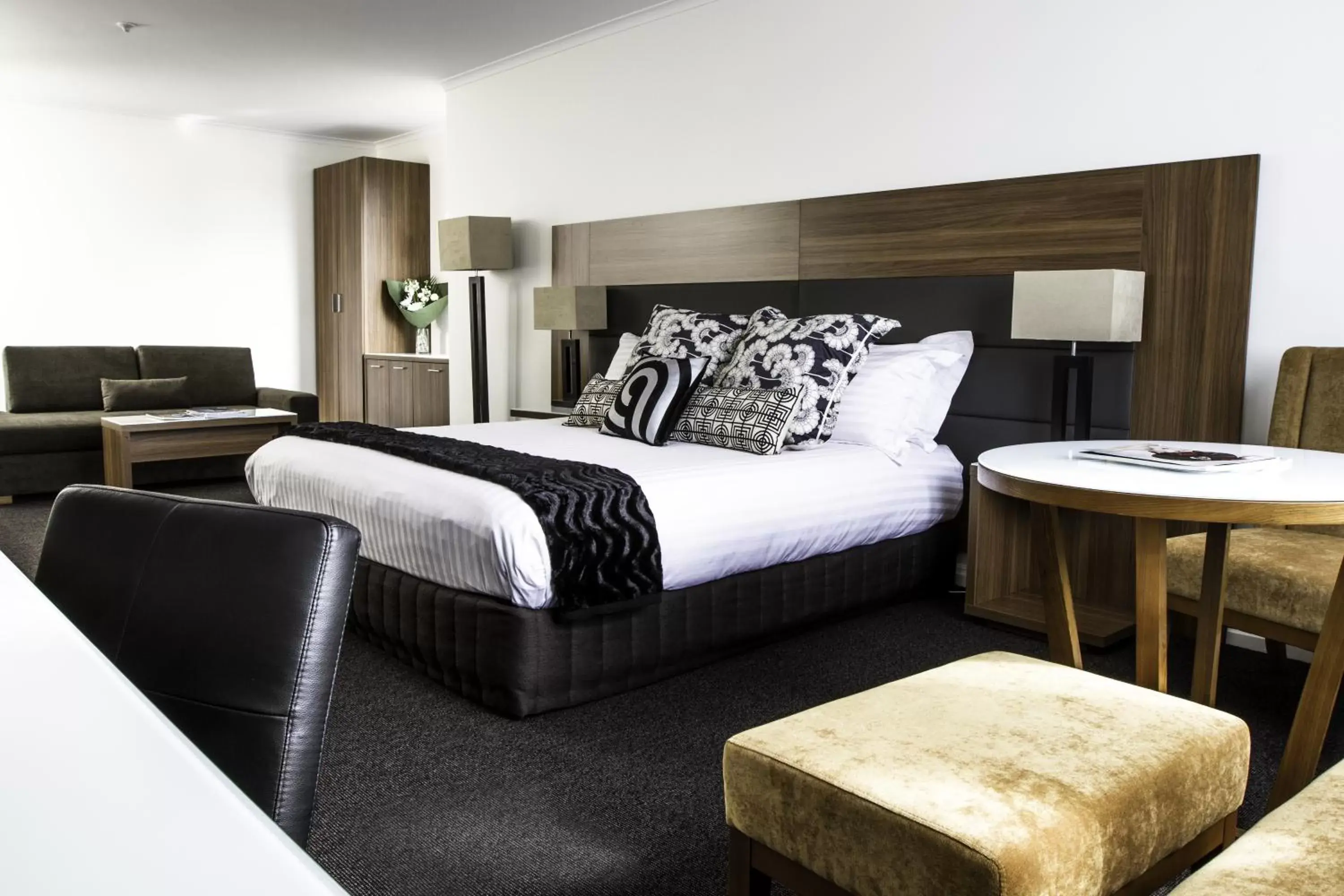 King Suite with Harbor View in Lenna Of Hobart King Suite with Harbor View in Lenna Of Hobart