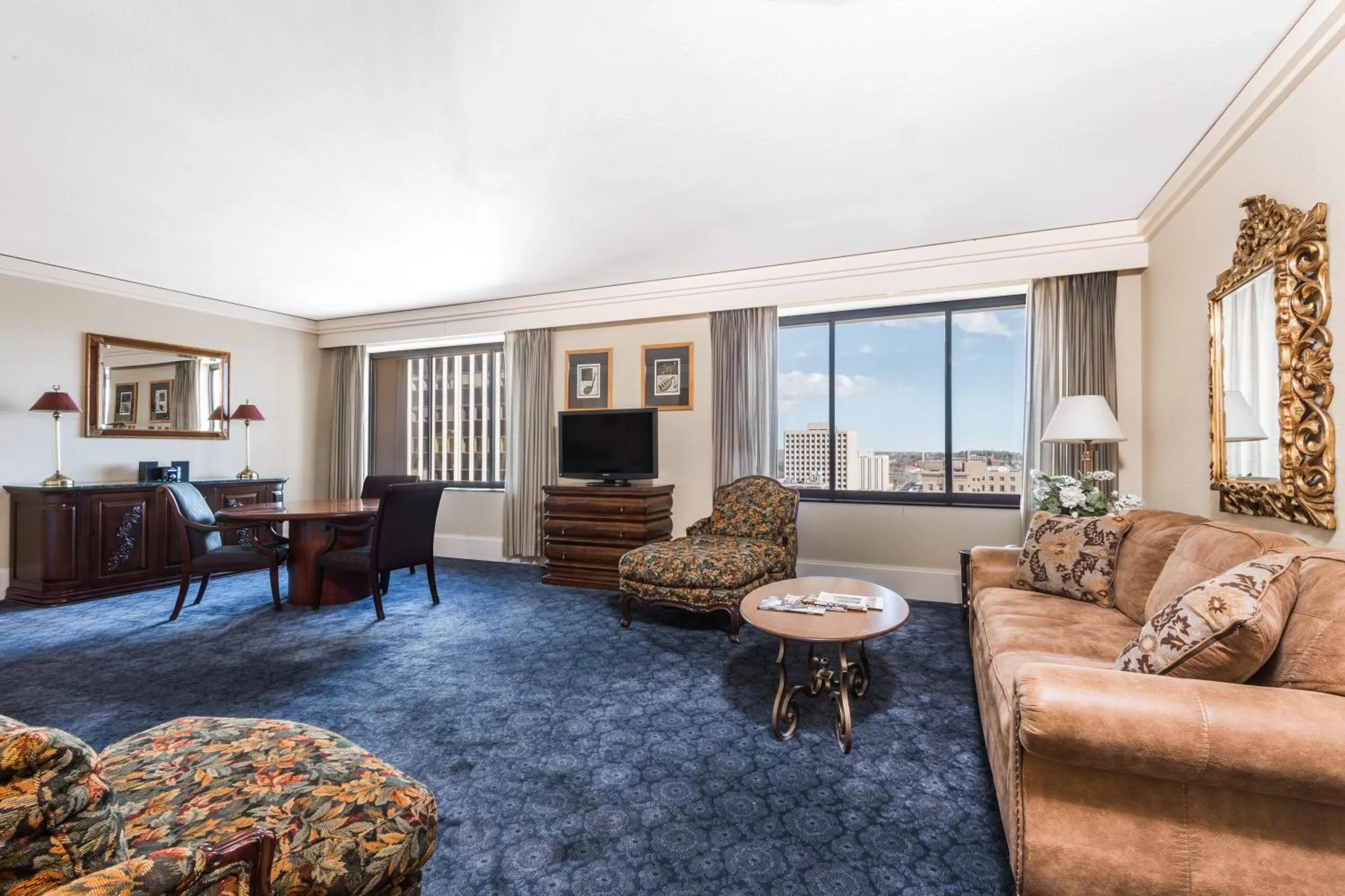 Living room in The Antlers, a Wyndham Hotel