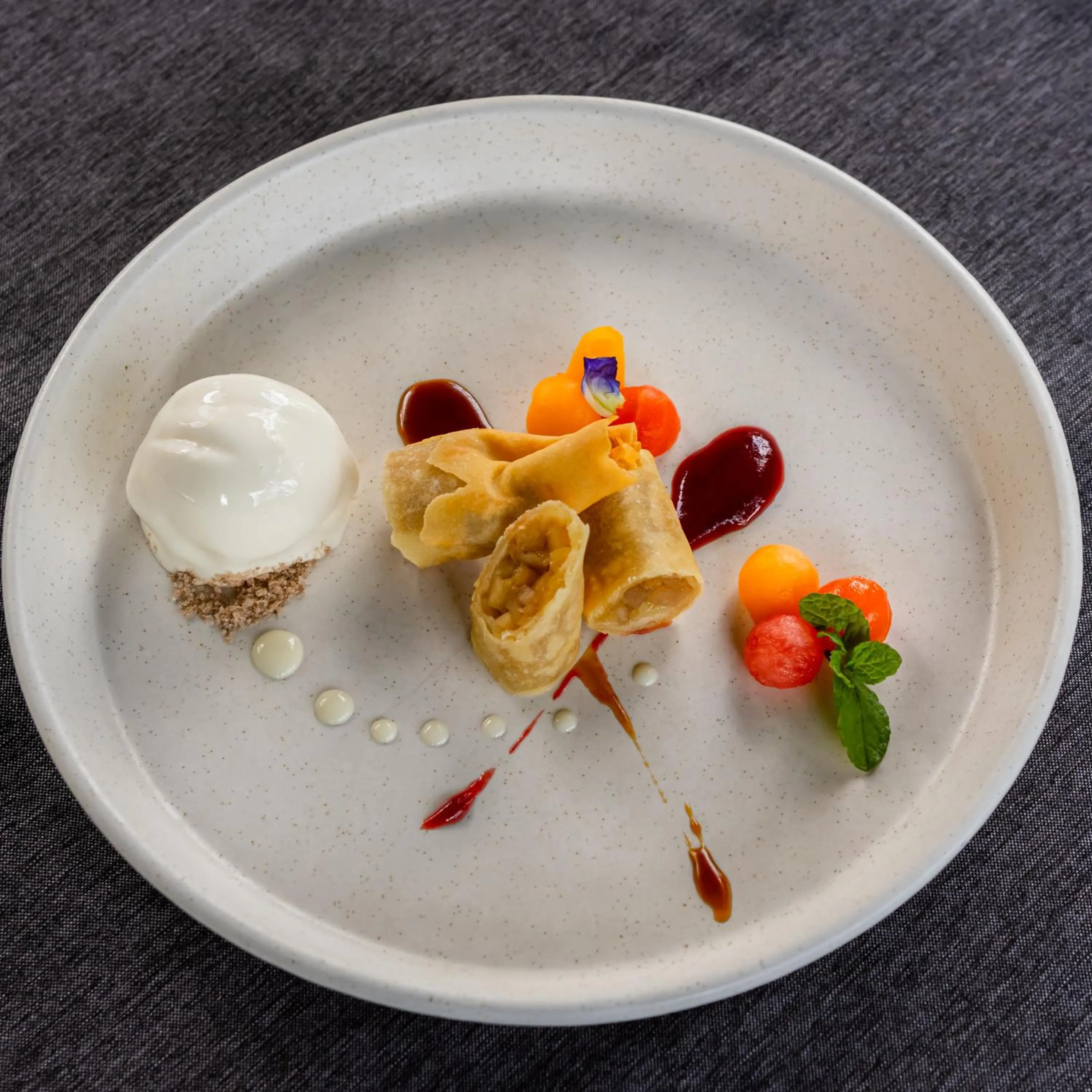 Restaurant/places to eat in Royal Kamuela Villas & Suites at Monkey Forest Ubud - Adult Only