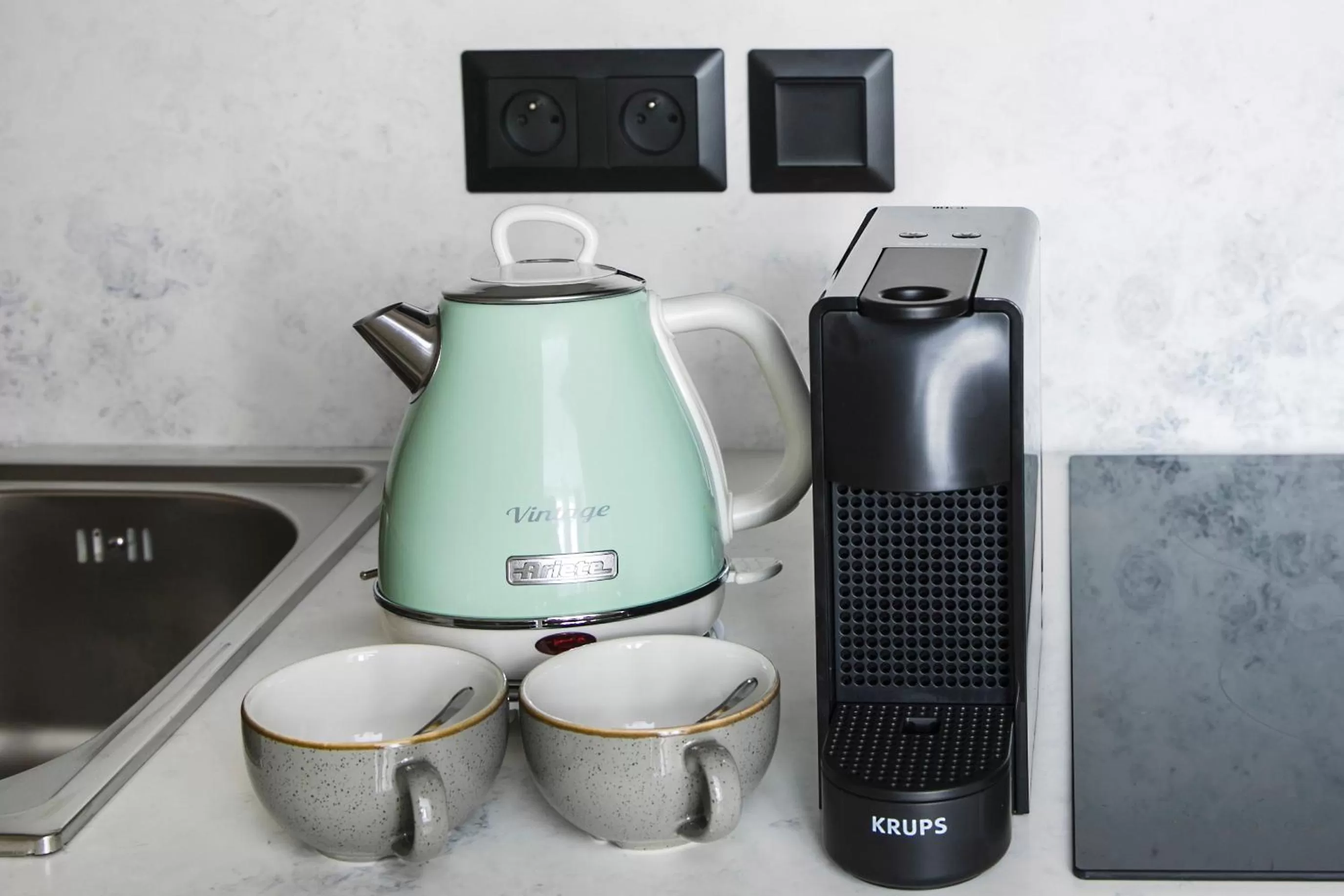 Coffee/tea facilities in Numa Prague Flow