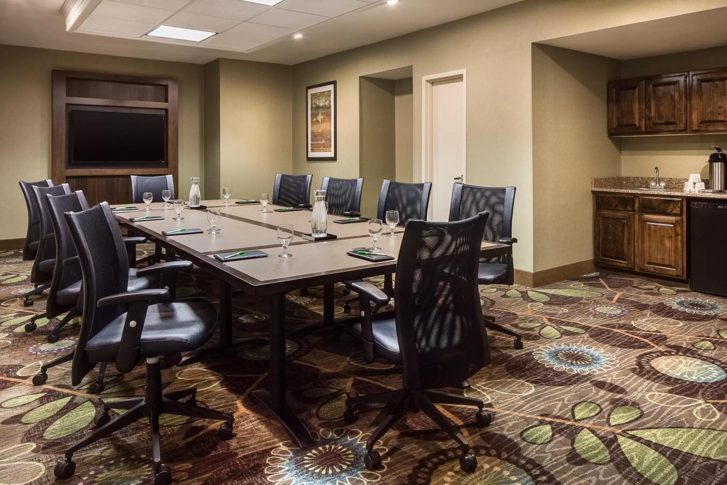 Meeting/conference room in Holiday Inn Hotel & Suites Overland Park-West by IHG