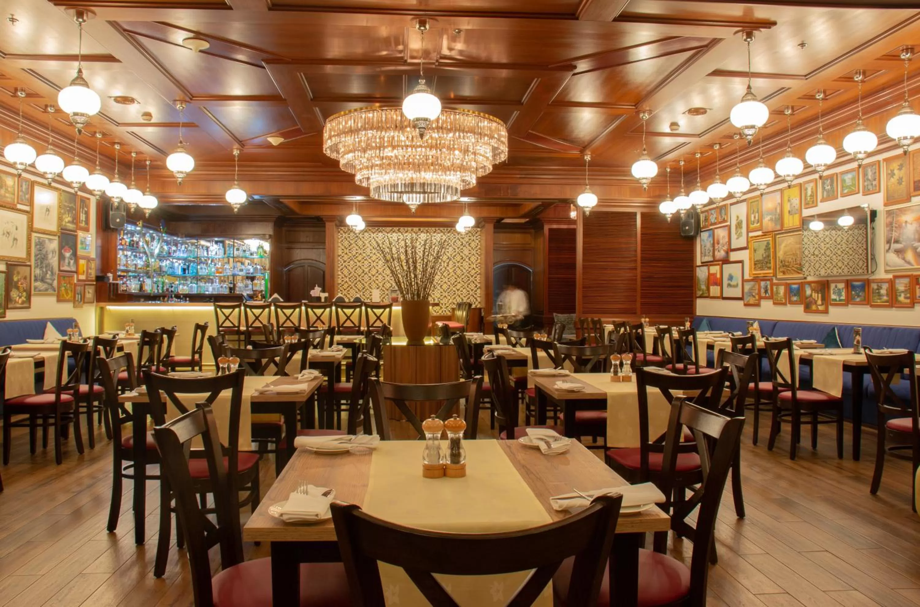 Restaurant/places to eat in Radisson Blu Hotel, Doha