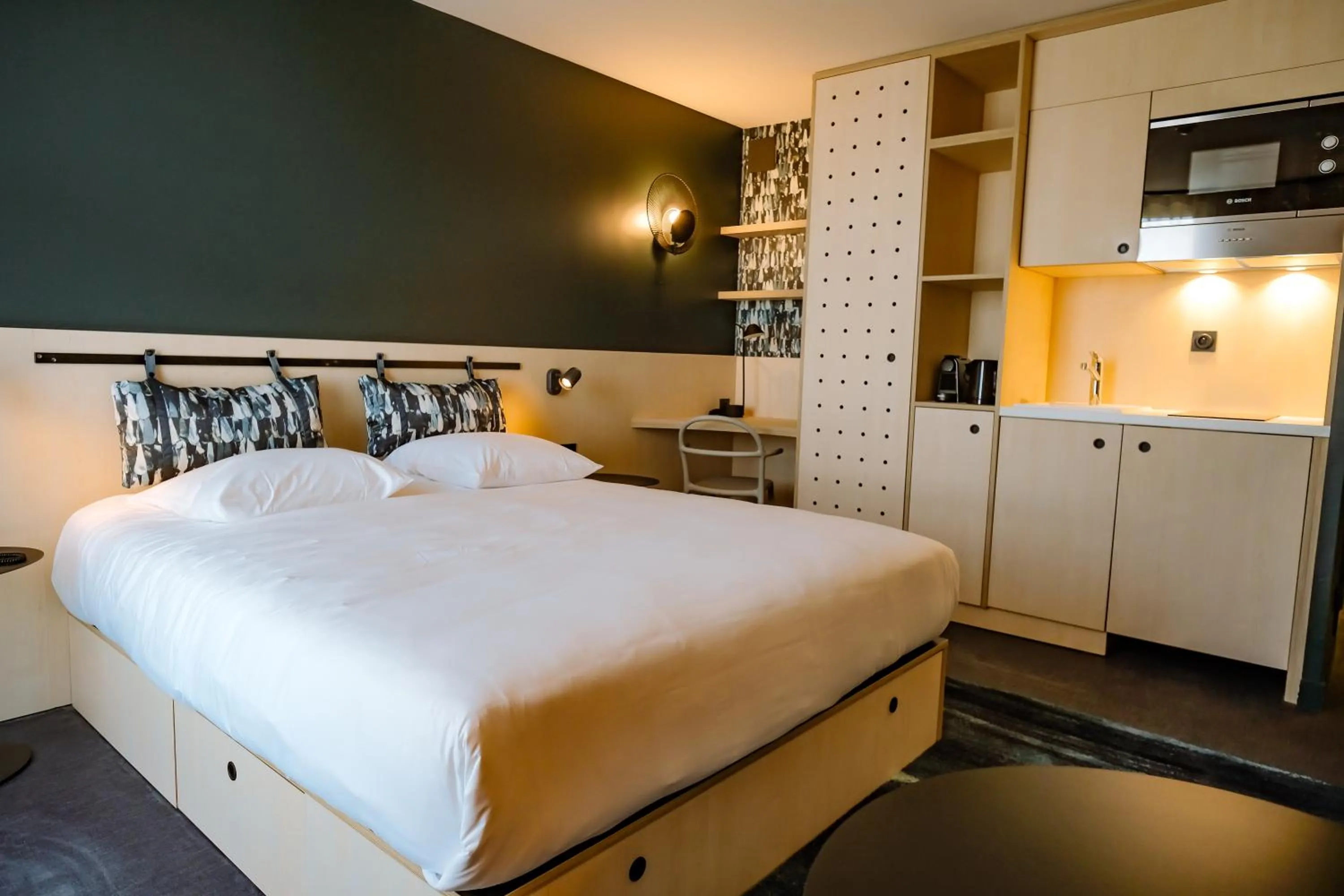 Photo of the whole room, Bed in ibis Styles Bordeaux Lac Bruges