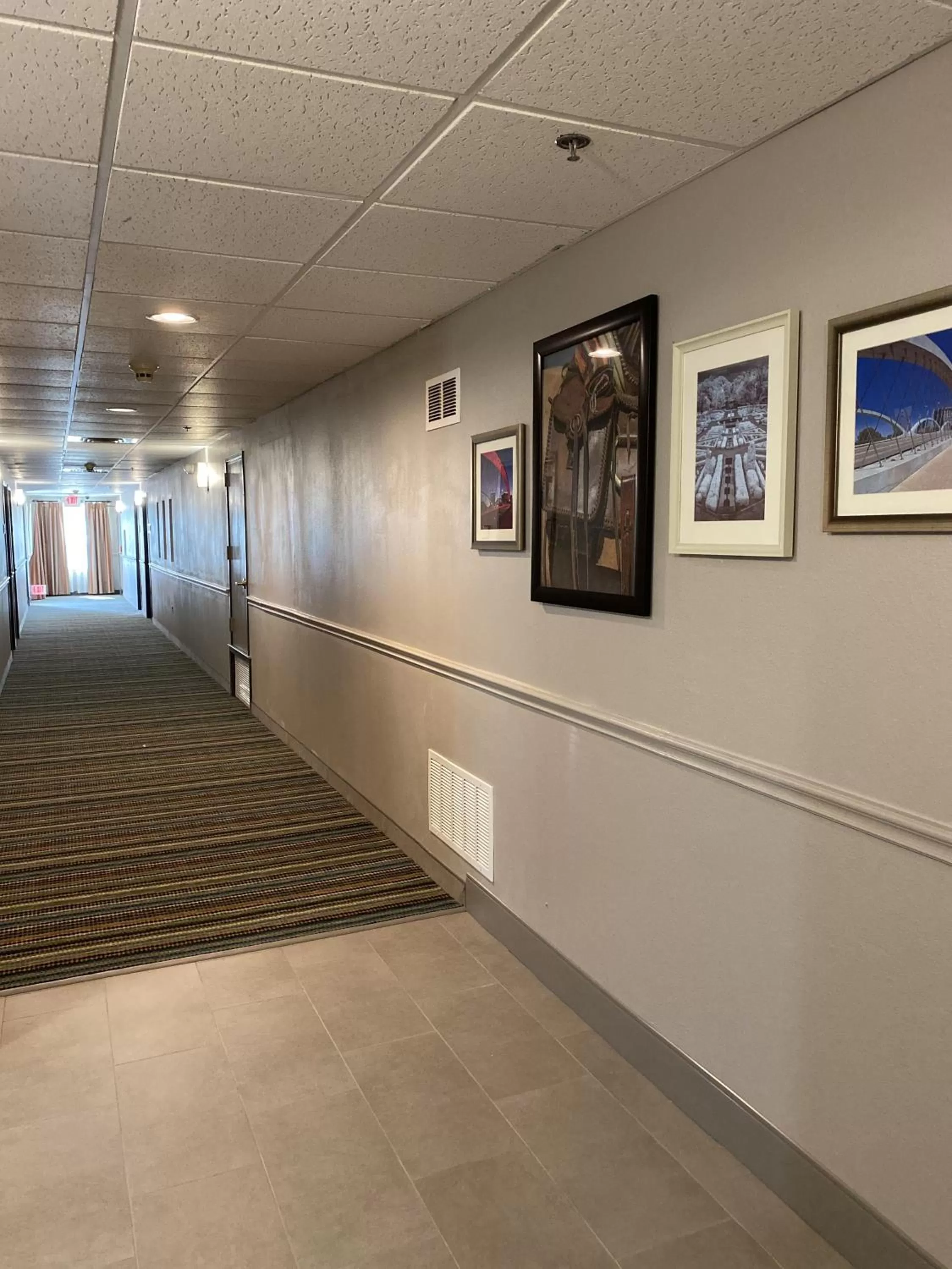Lobby or reception in Country Inn & Suites by Radisson, Fort Worth, TX