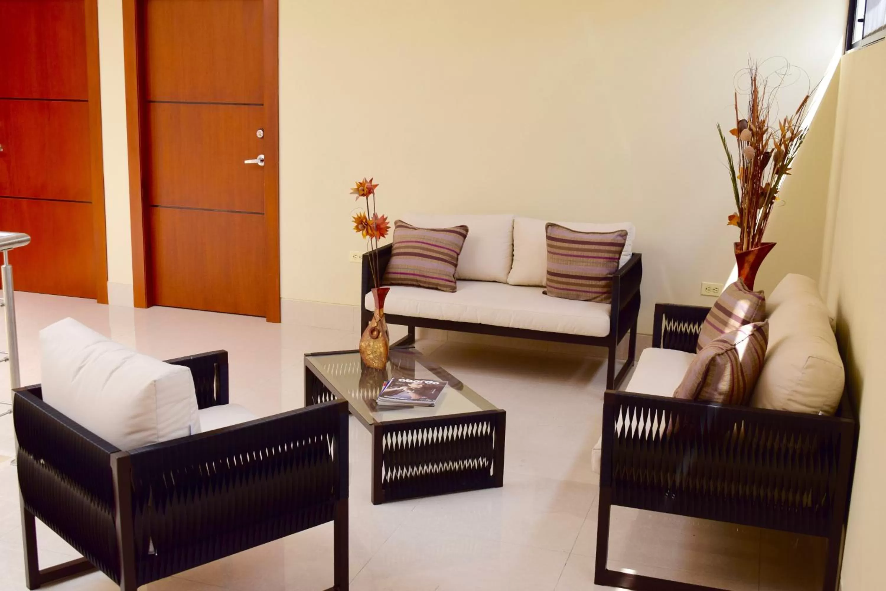 Lobby or reception, Seating Area in Hotel Apart Guayaquil Aeropuerto