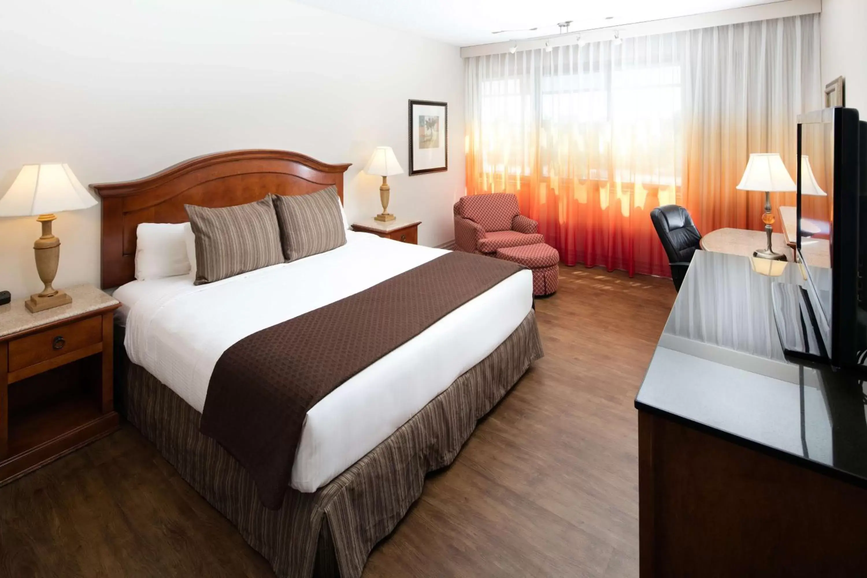 King Room with Mountain View in Red Lion Hotel Boise Downtowner King Room with Mountain View in Red Lion Hotel Boise Downtowner