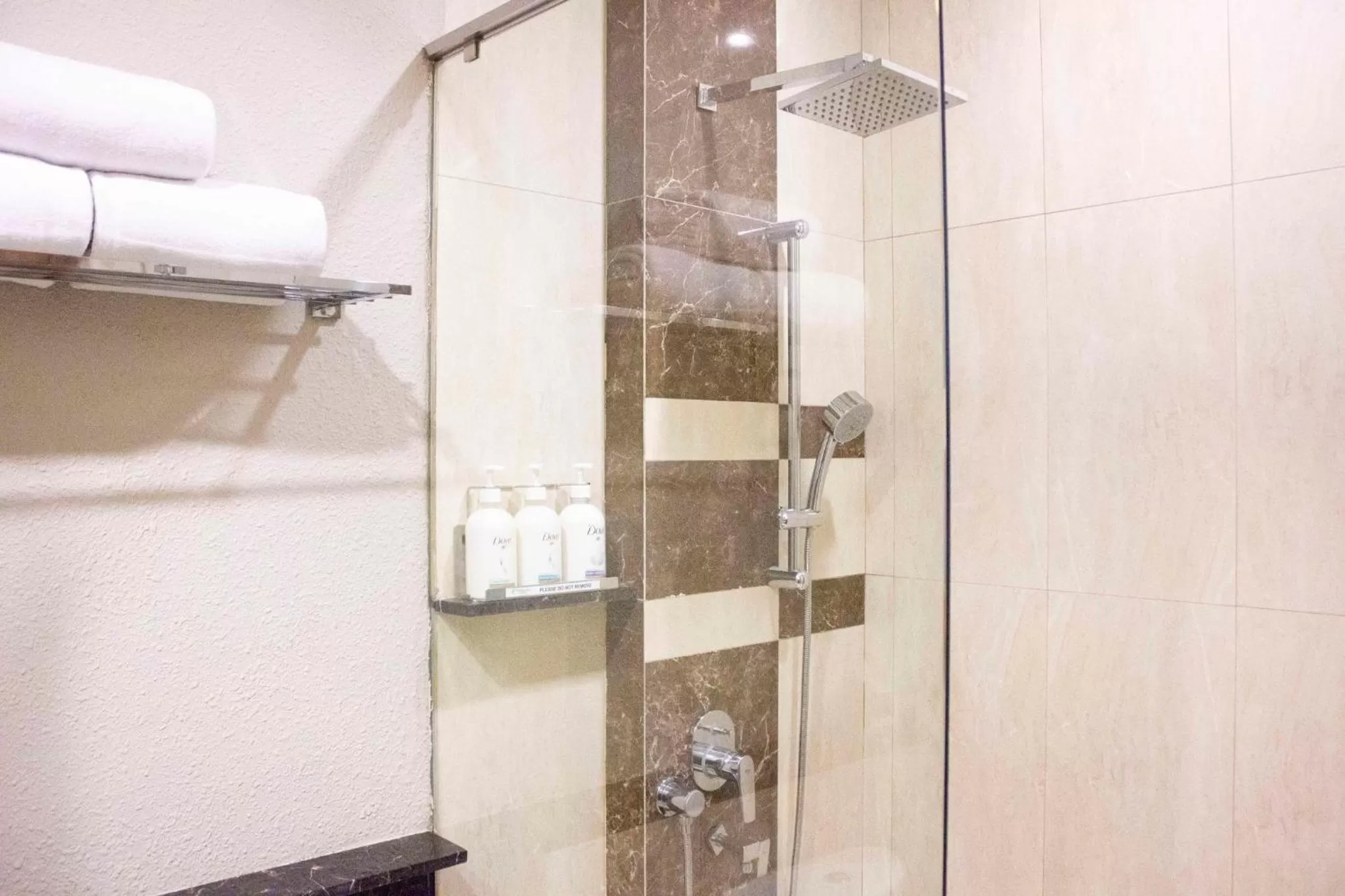 Photo of the whole room in Holiday Inn Cikarang Jababeka by IHG