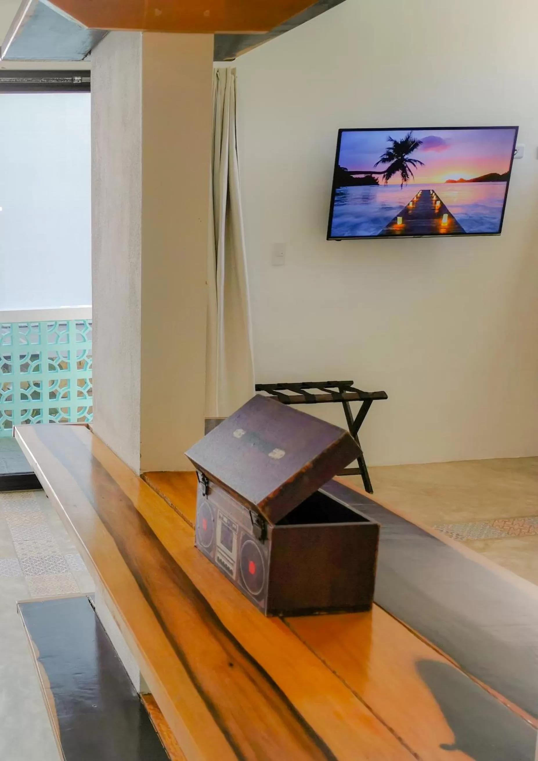 TV and multimedia in Les Suites Calle 2 by Galian