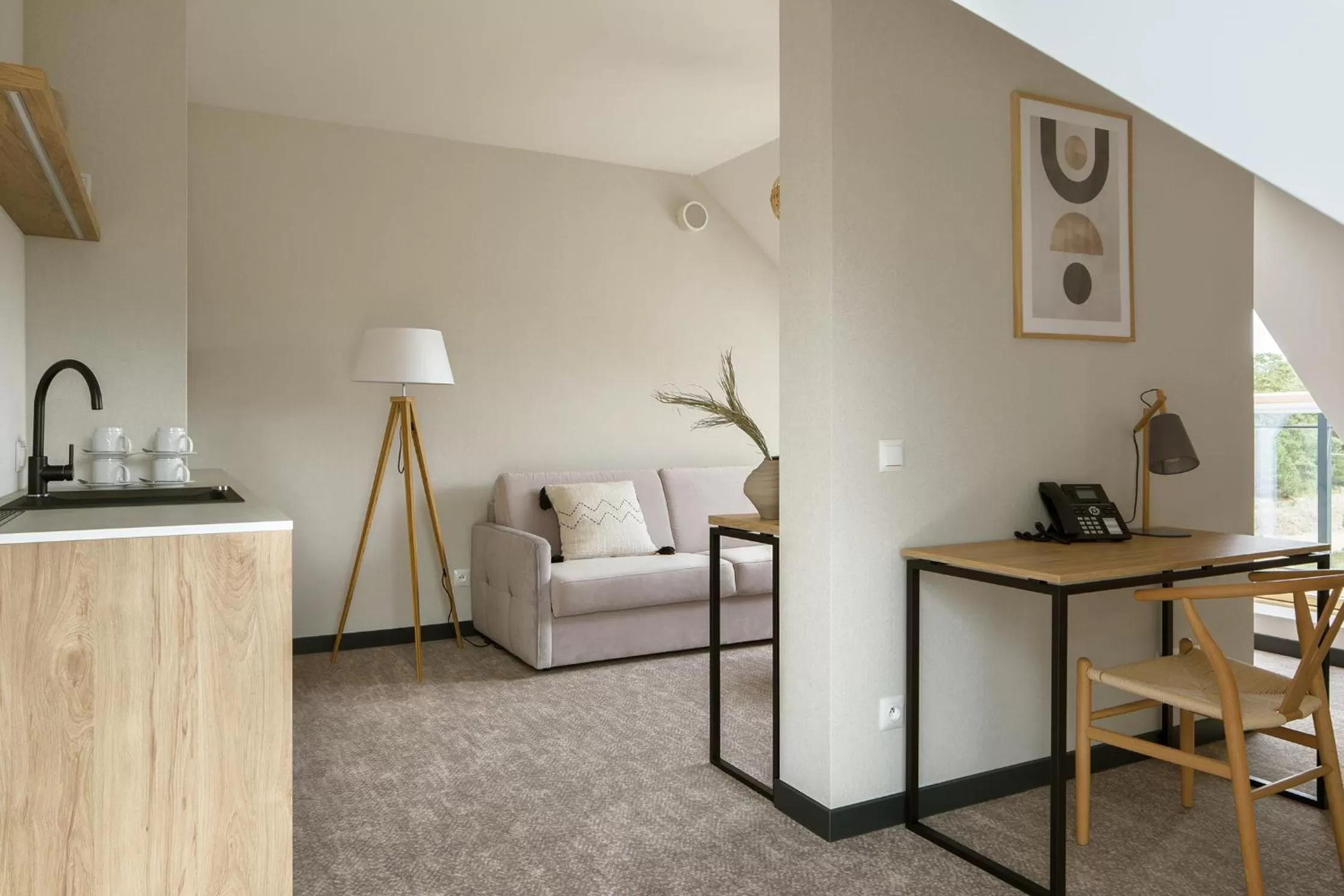 Living room, Bed in Hotel Saltic Resort & Spa Łeba