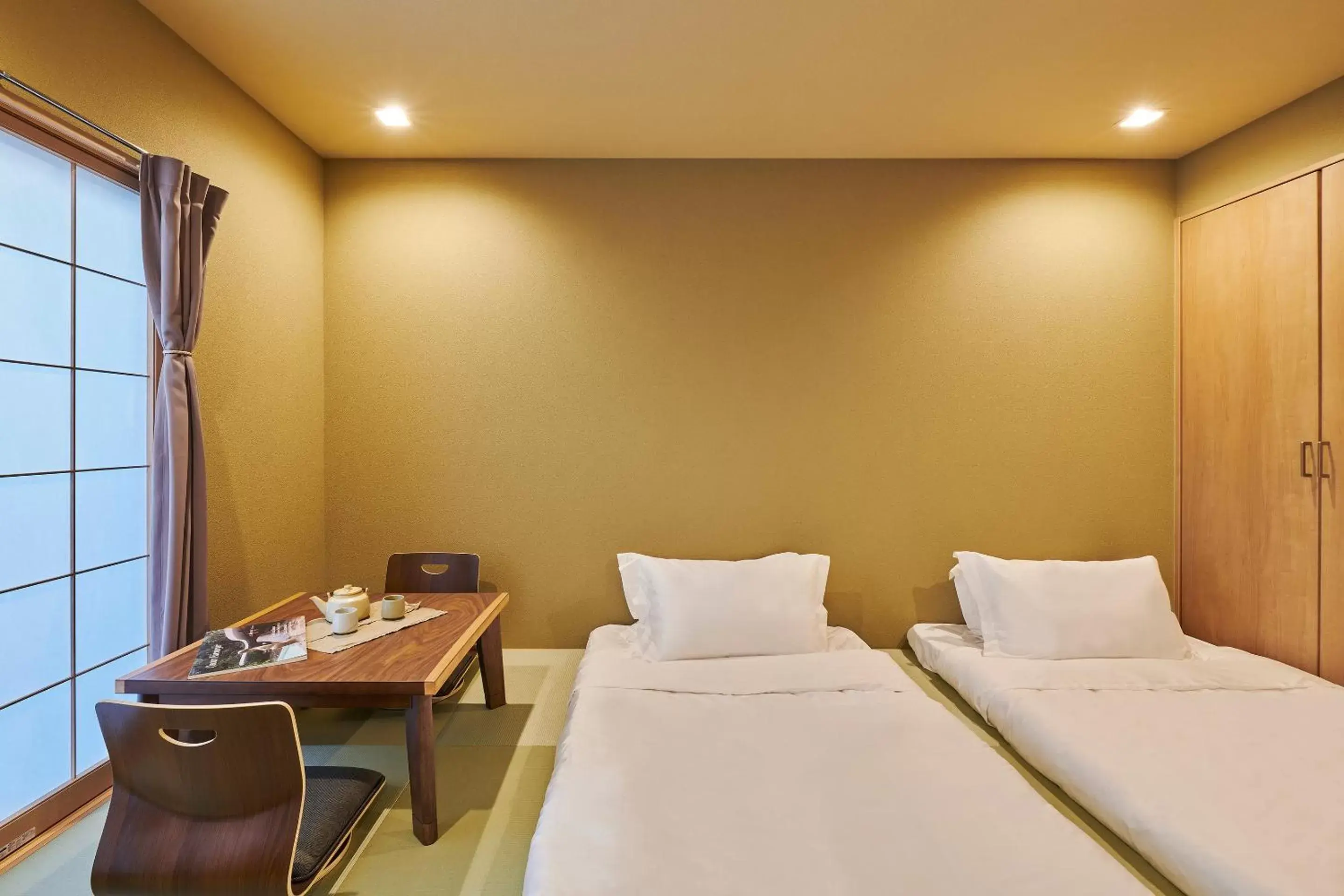 Superior Double or Twin Room in Reikyo Garden Osaka Superior Double or Twin Room in Reikyo Garden Osaka