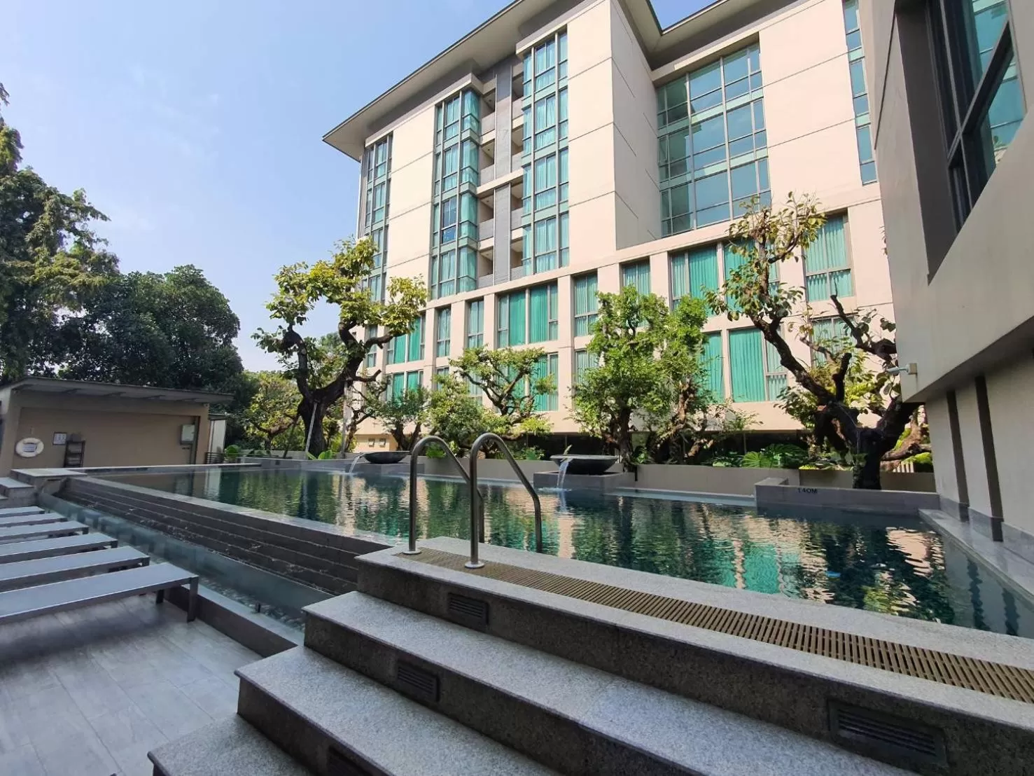 Swimming pool in Ana Park Residence