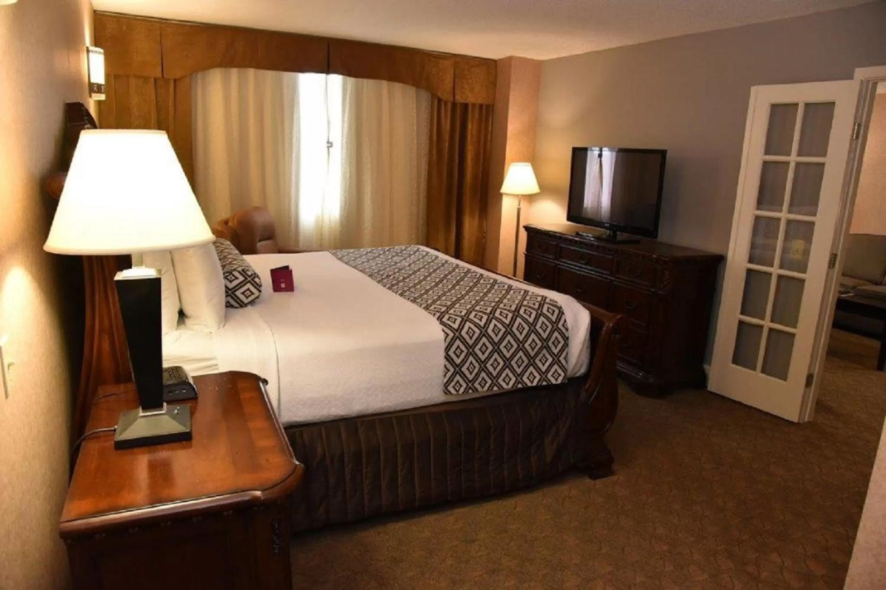 Bedroom, Bed in Wyndham Houston near NRG Park - Medical Center