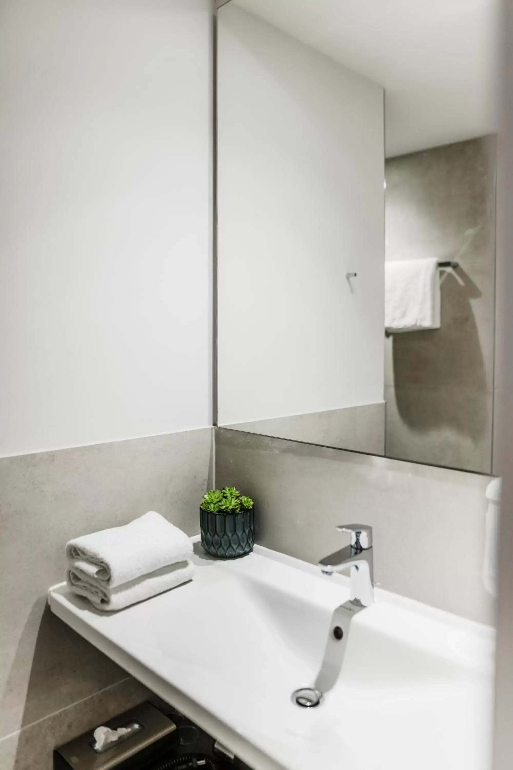 Double Room with Extra Bed in i - PARK Hotel Reichenberg Double Room with Extra Bed in i - PARK Hotel Reichenberg