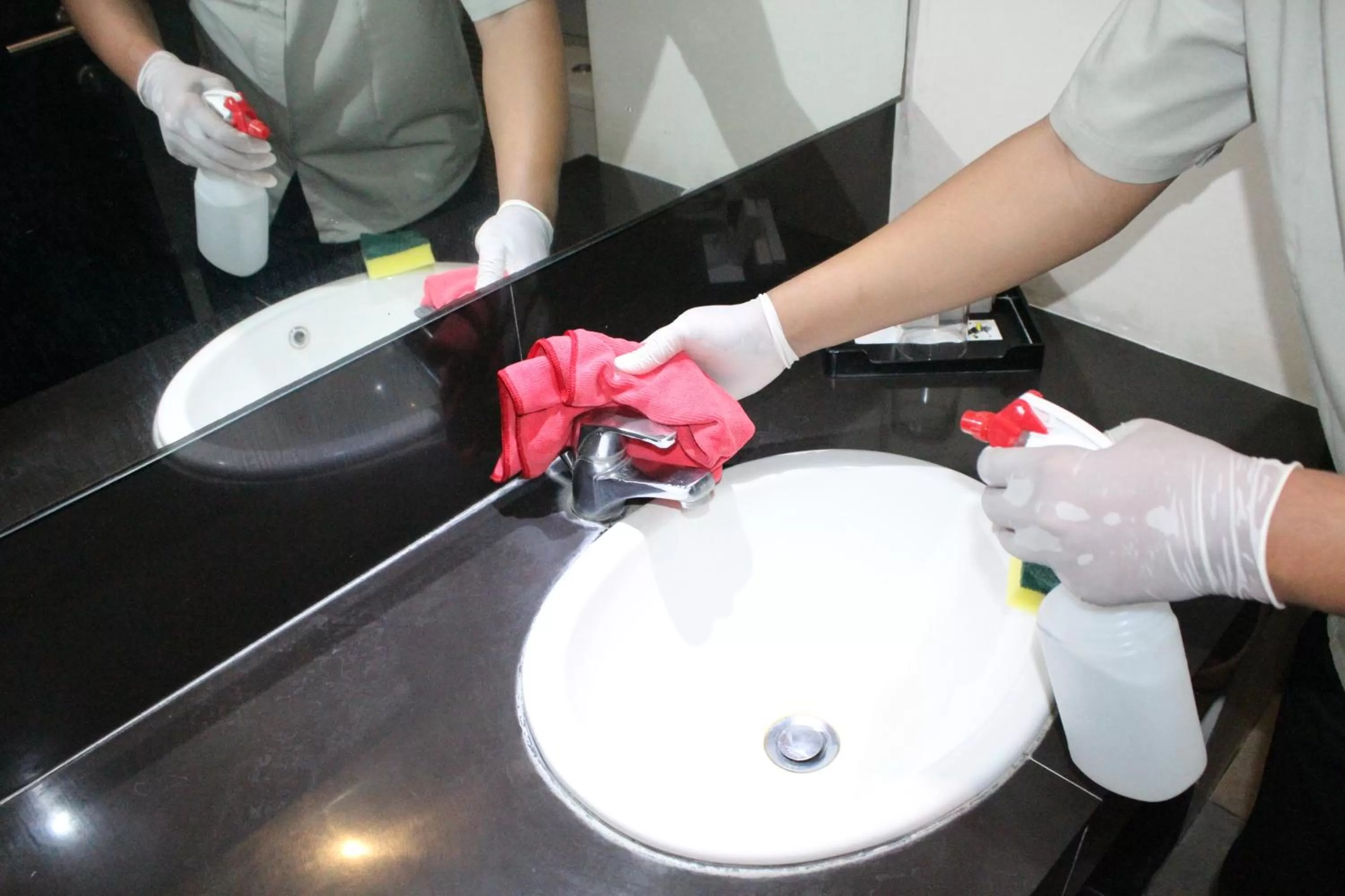 Bathroom in 100 Sunset Kuta Hotel & Ballroom