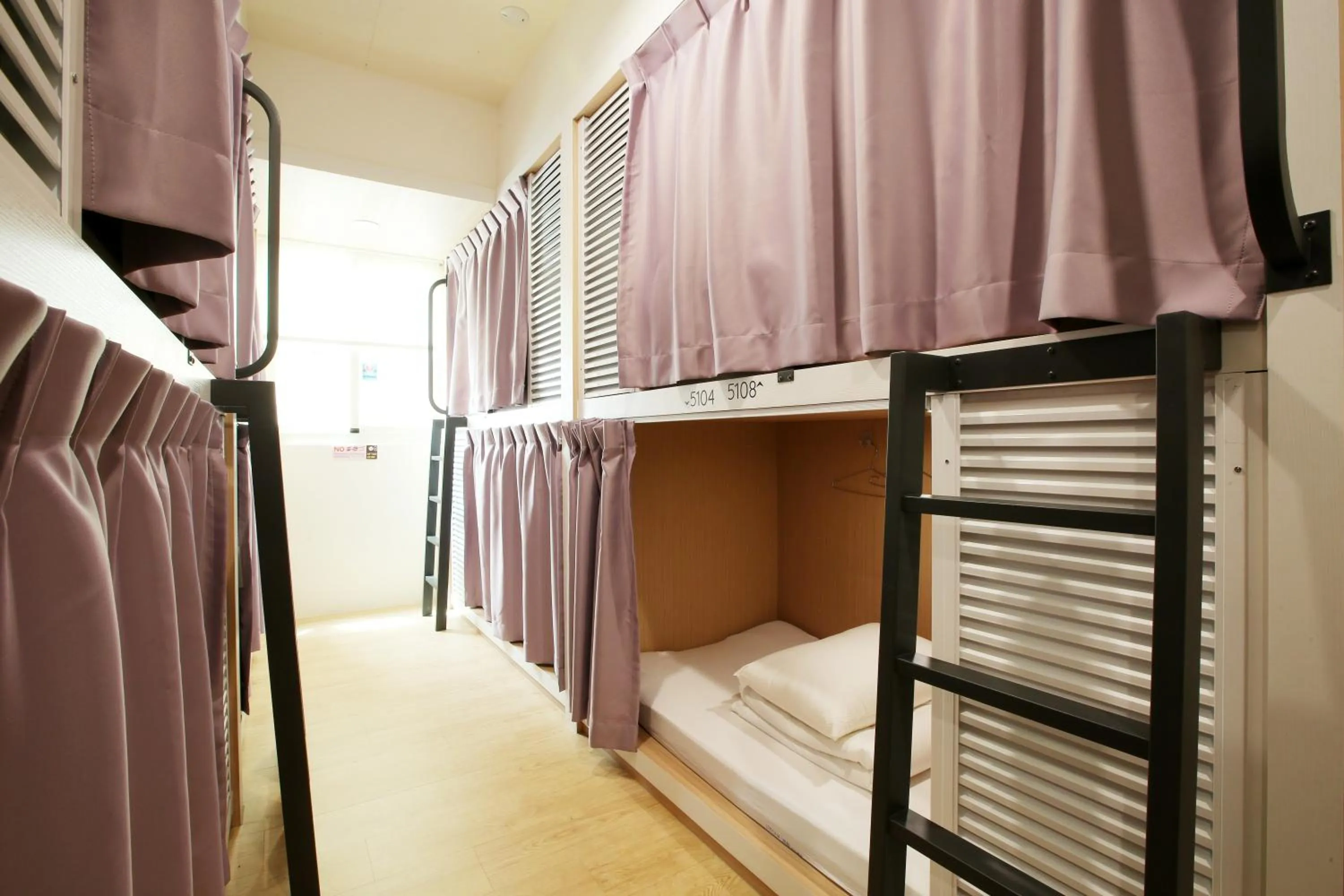 bunk bed, Bed in Loosha Hostel