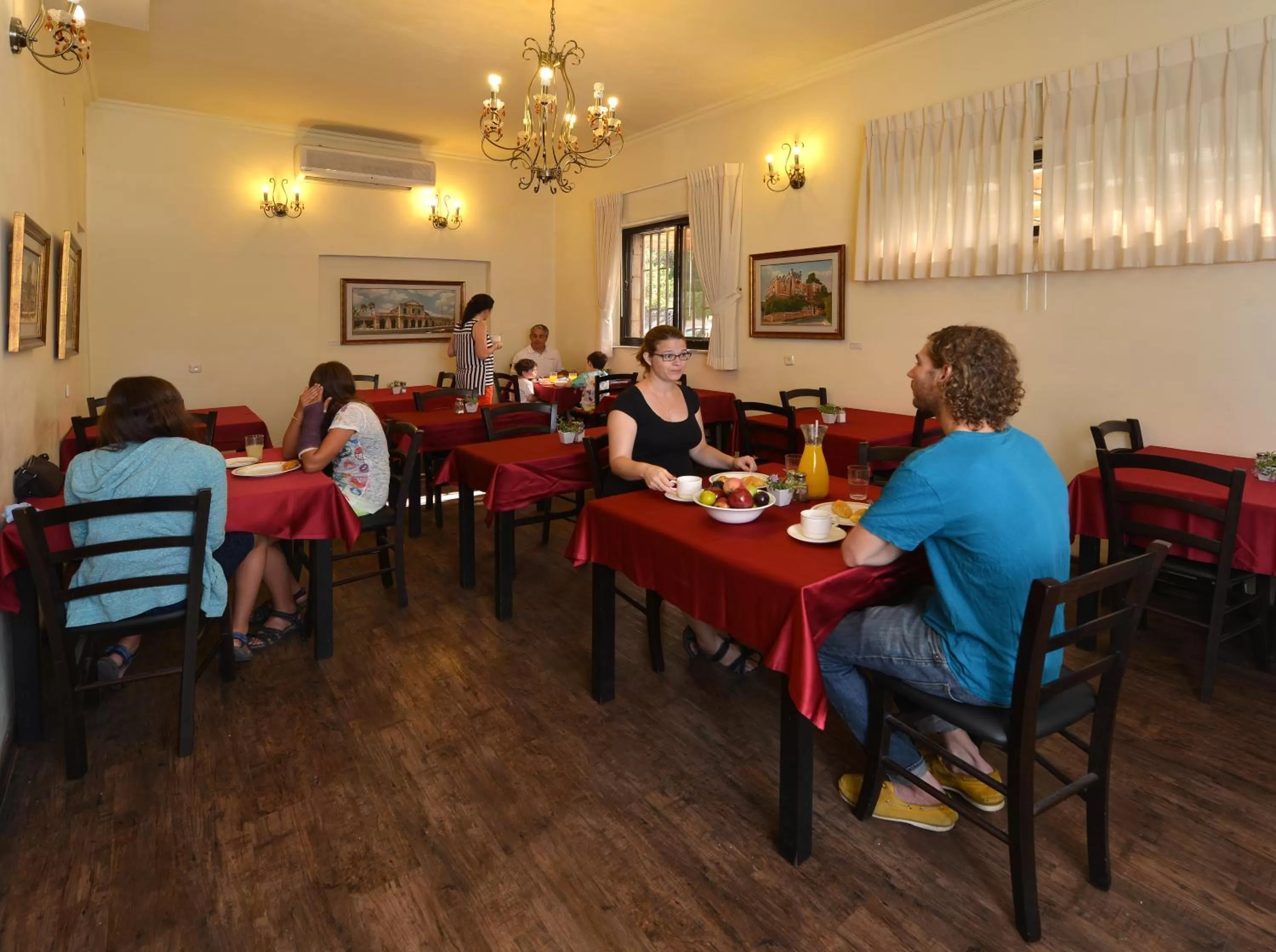 Restaurant/places to eat in A Little House In Rechavia