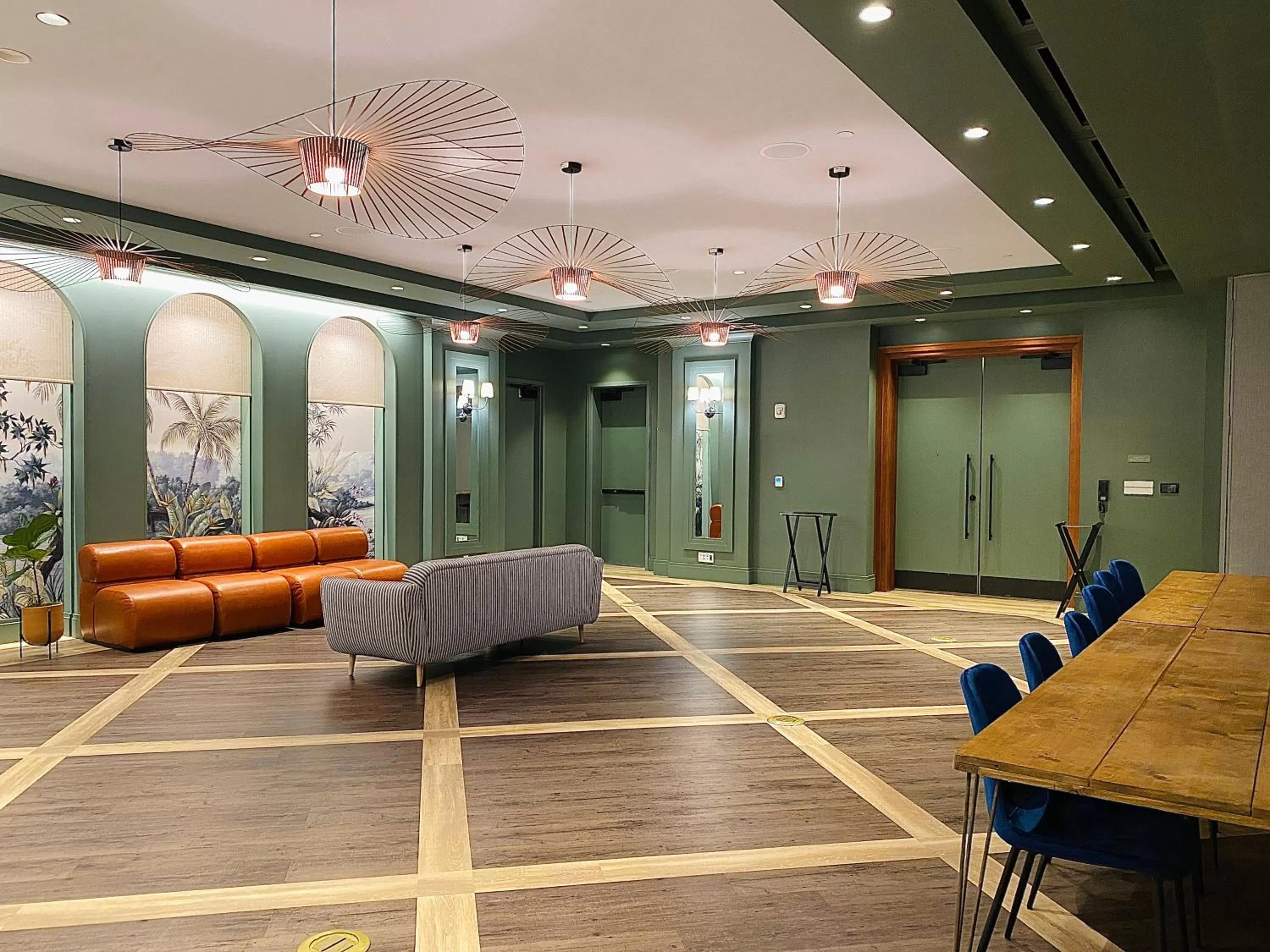 Meeting/conference room in Virgin Hotels New Orleans