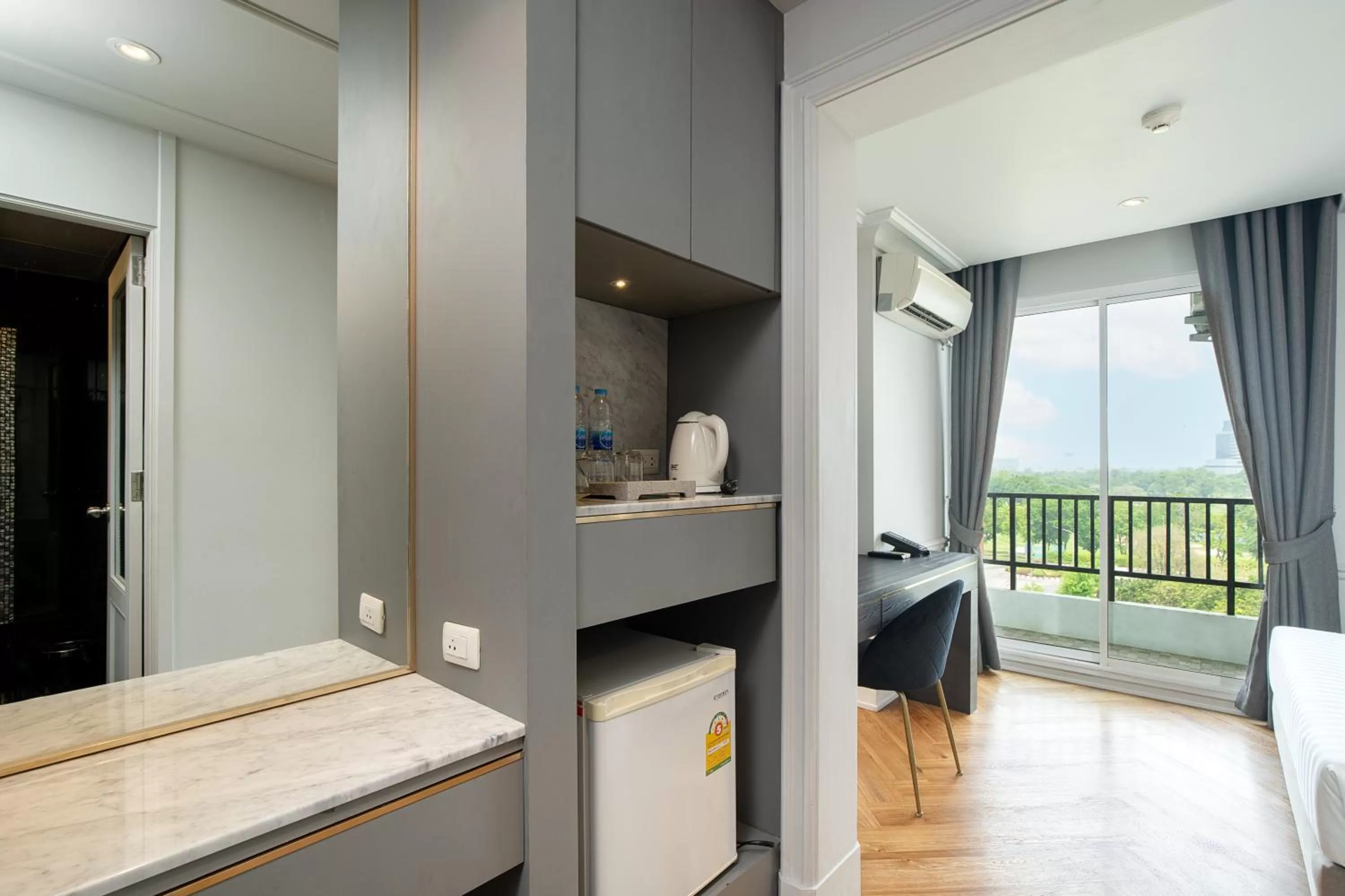 Coffee/tea facilities, Bed in The Riche Boutique Hotel Don Mueang Airport