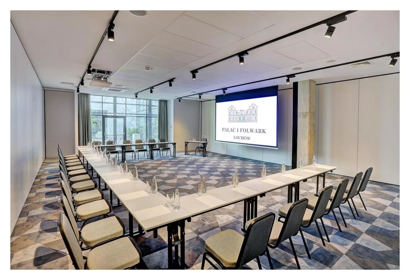 Meeting/conference room in Folwark Łochów