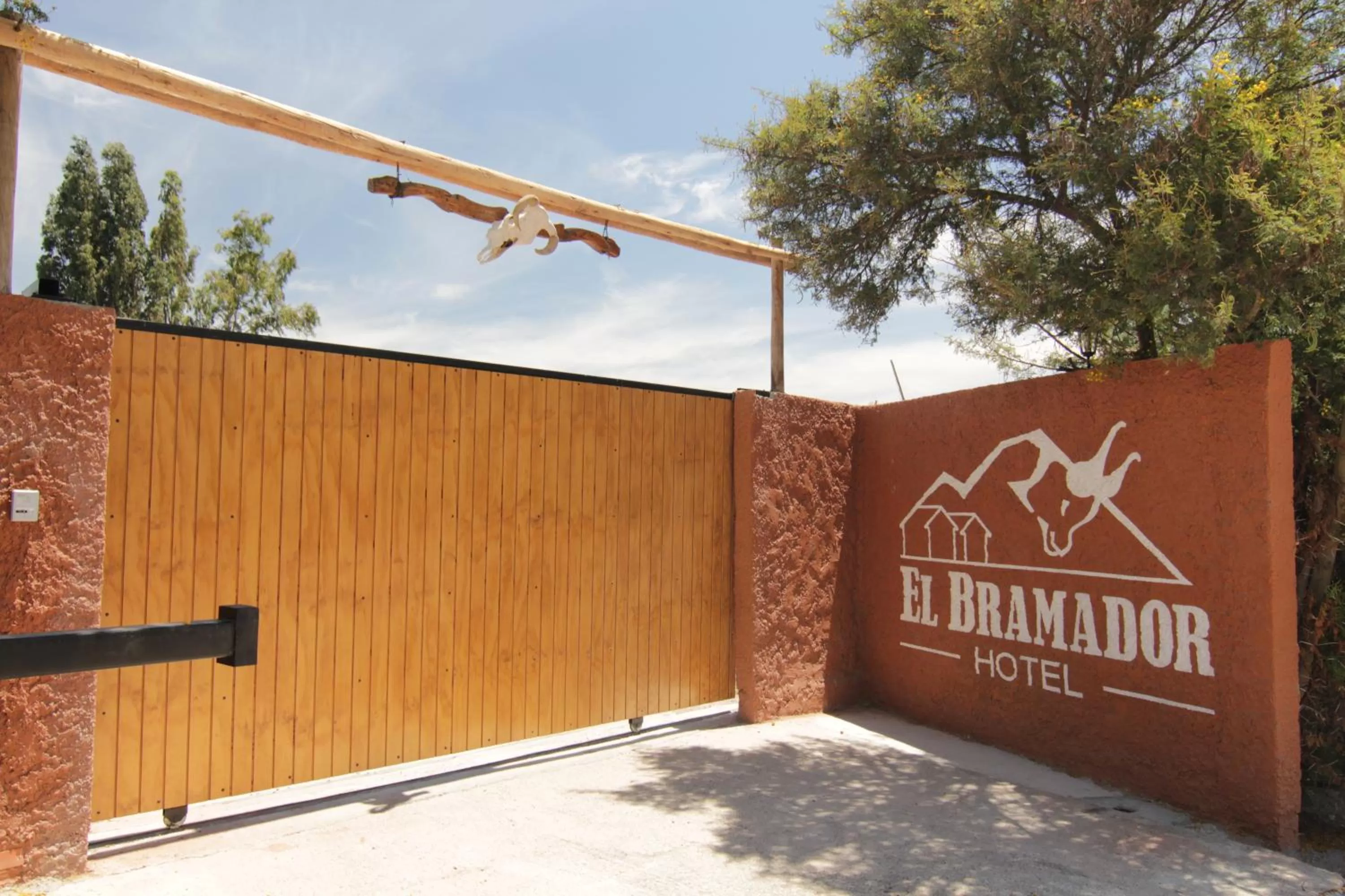 Lobby or reception, Property Logo/Sign in Hotel El Bramador