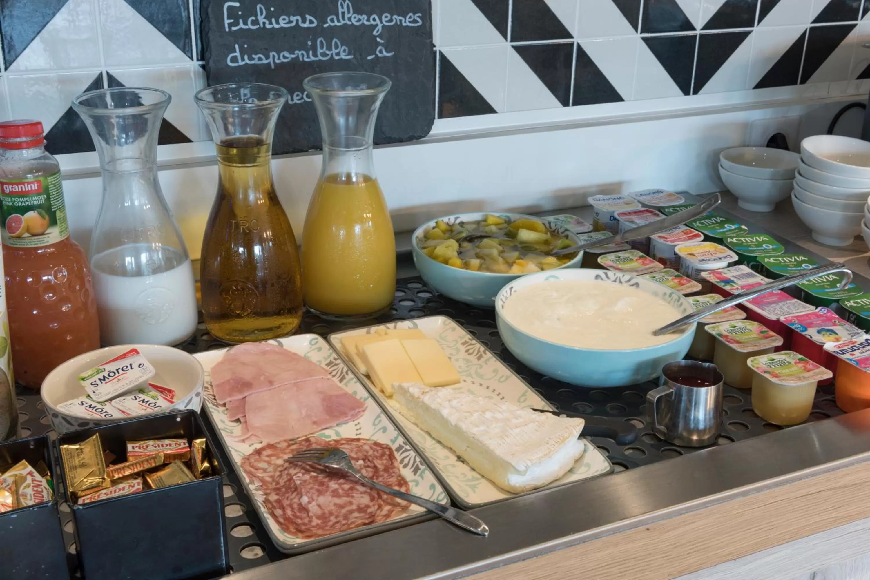 Food and drinks in ibis Creil Sur Oise